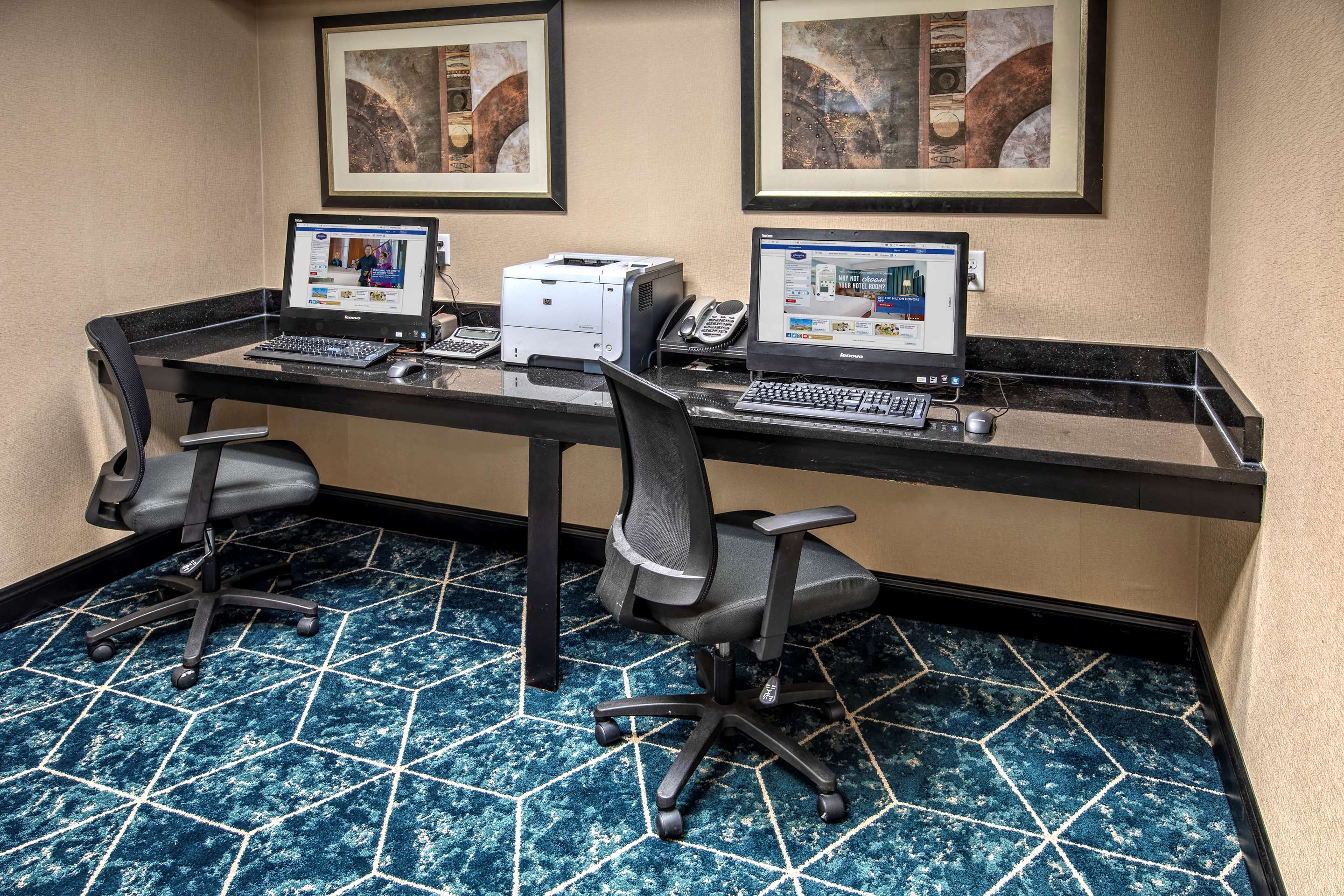 Business Center | Hampton Inn Batesville
