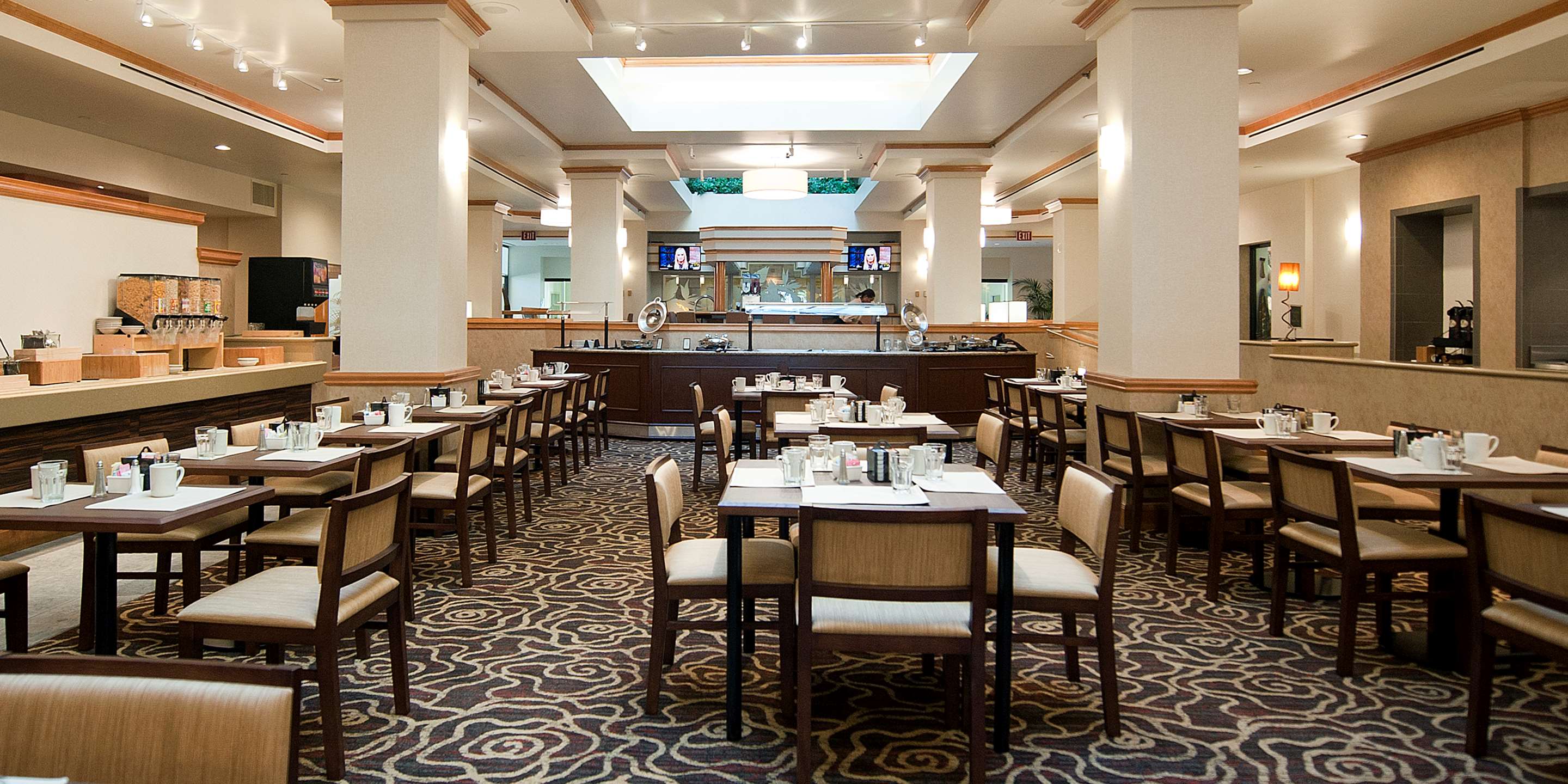 Restaurant | Hilton Boca Raton Suites