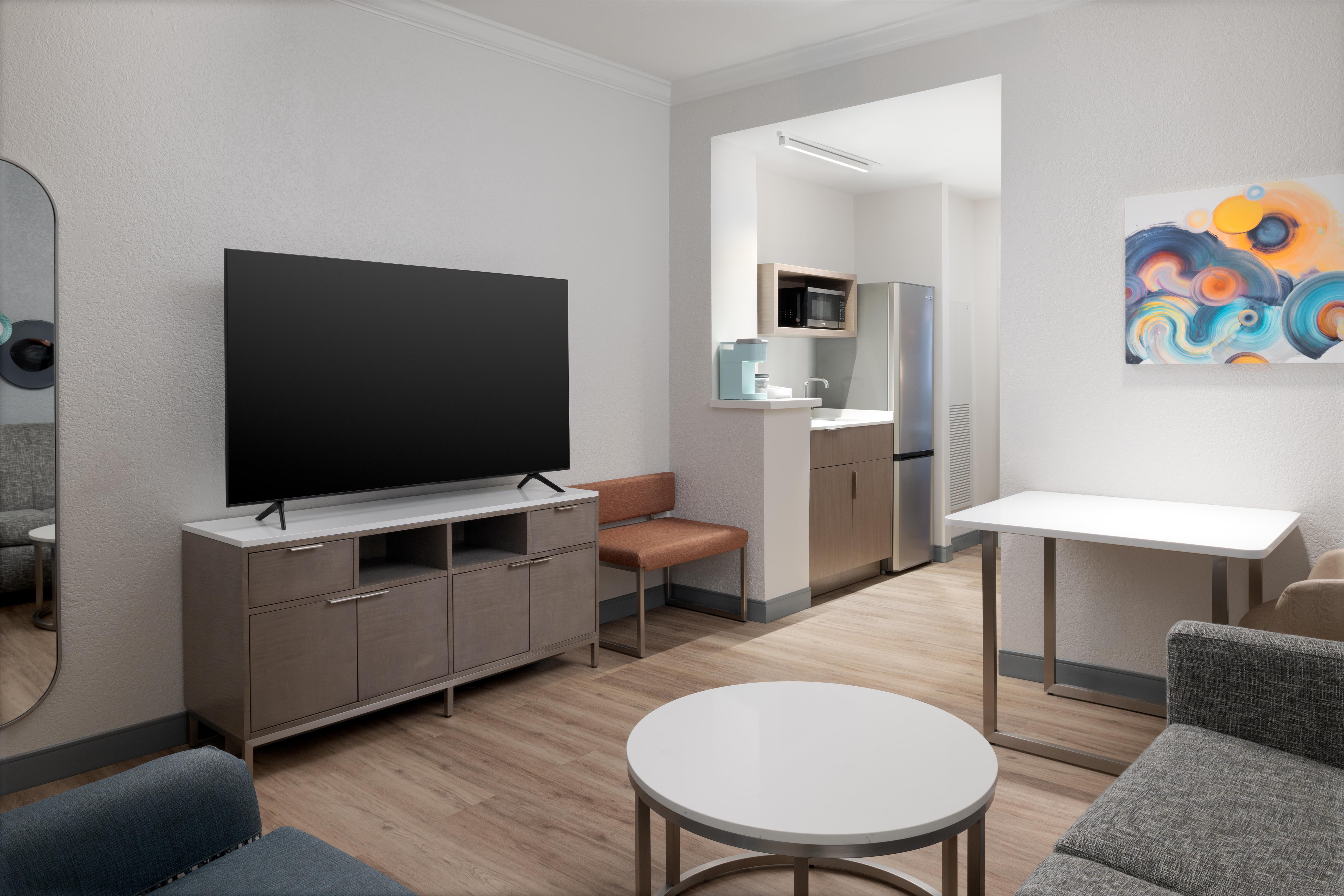 Hilton Boca Raton Suites Room Type - 1KNG SUPERIOR 1BD STE LKVW