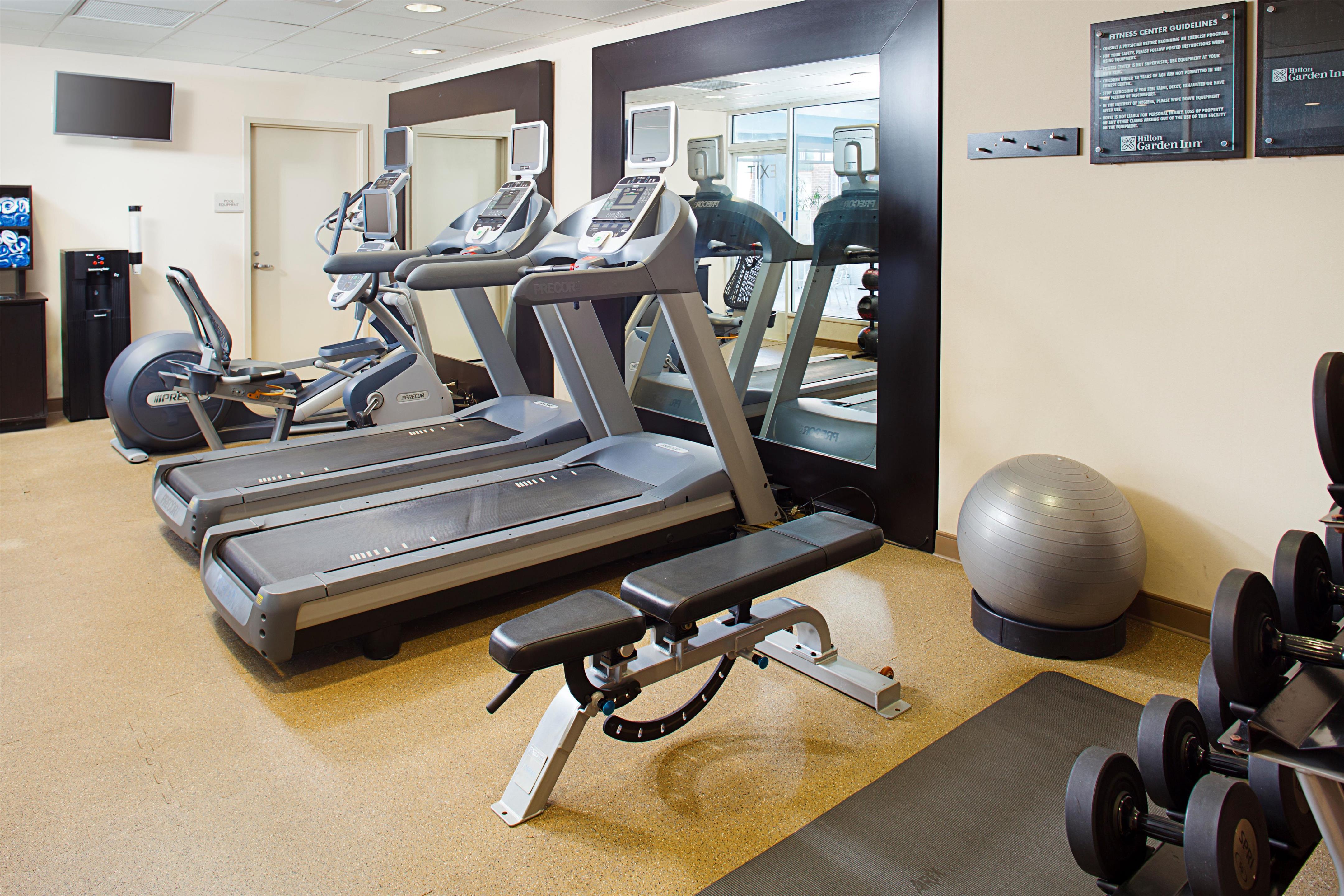 Health club fitness center gym | Hilton Garden Inn Hartford North/Bradley Int'l Airport