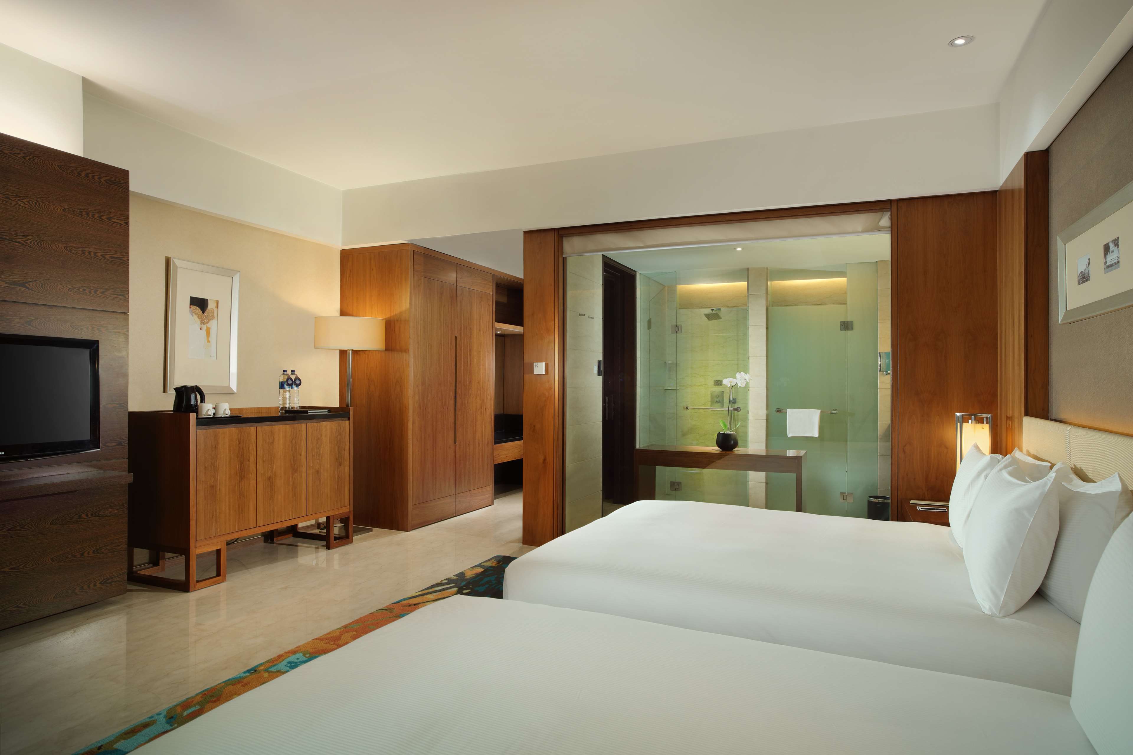 Hilton Bandung Room Type - QUEEN DELUXE PANORAMIC