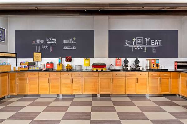 Amenities - Hampton Inn & Suites Stamford