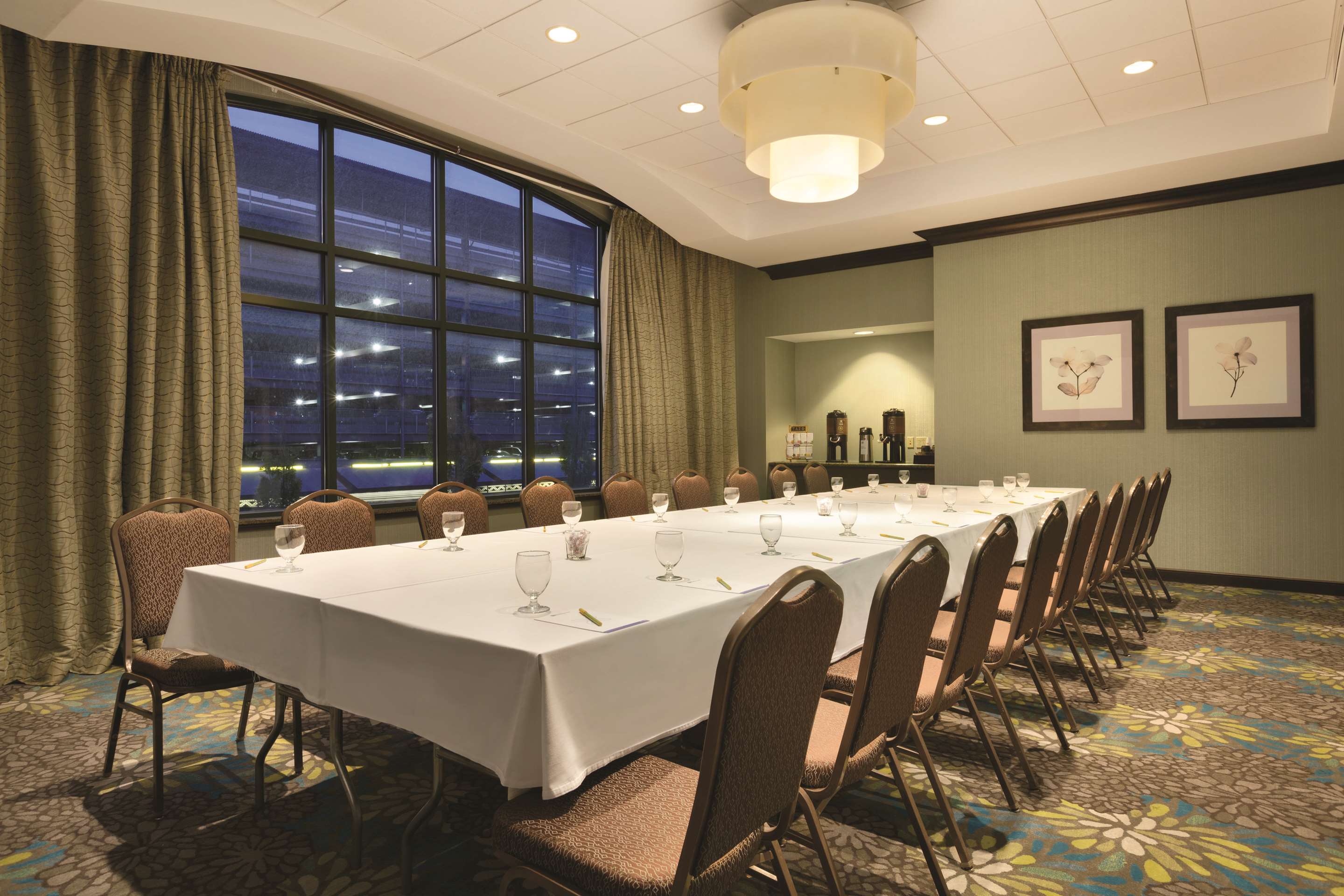 Meeting Room | Hilton Garden Inn Worcester