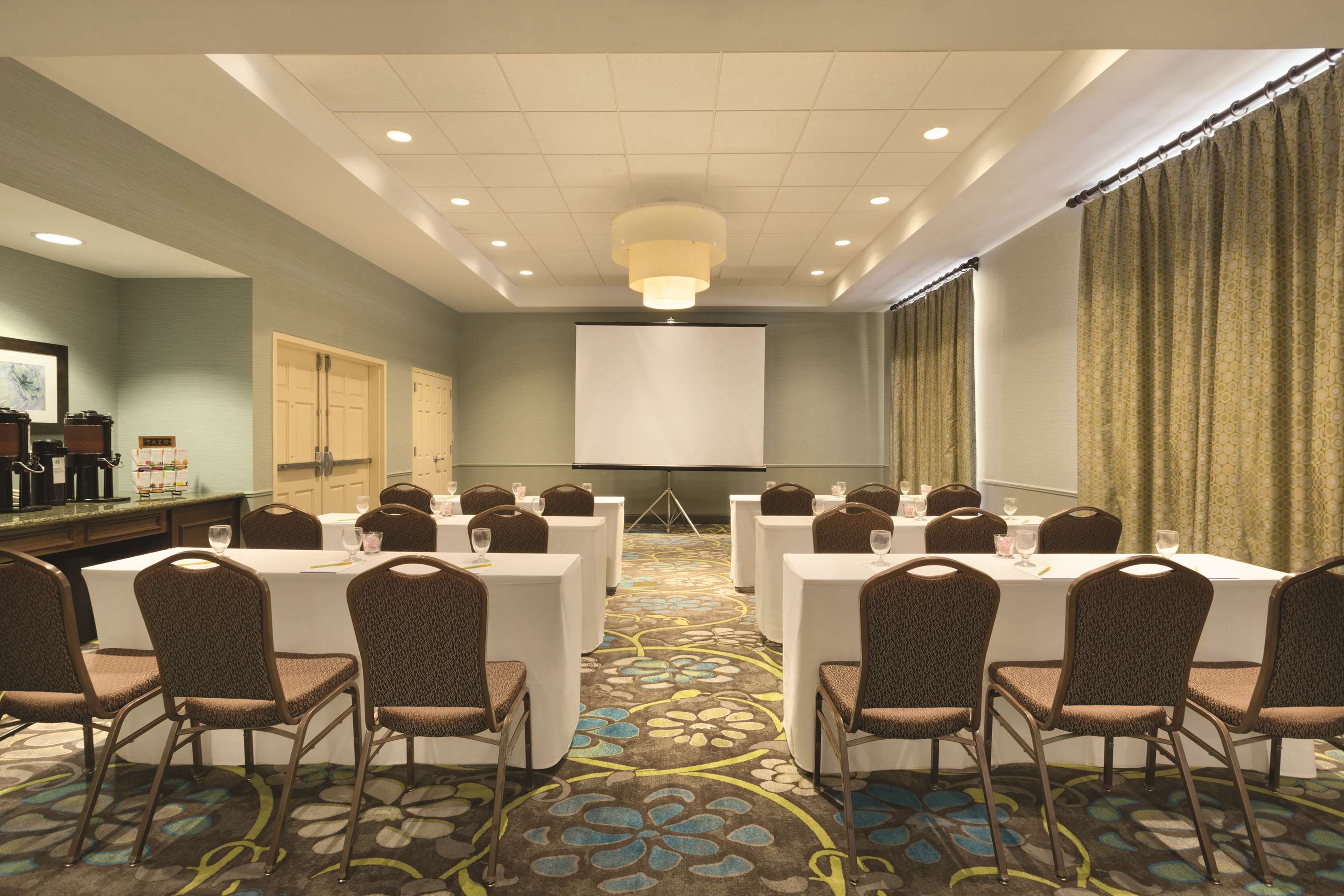 Meeting Room | Hilton Garden Inn Worcester