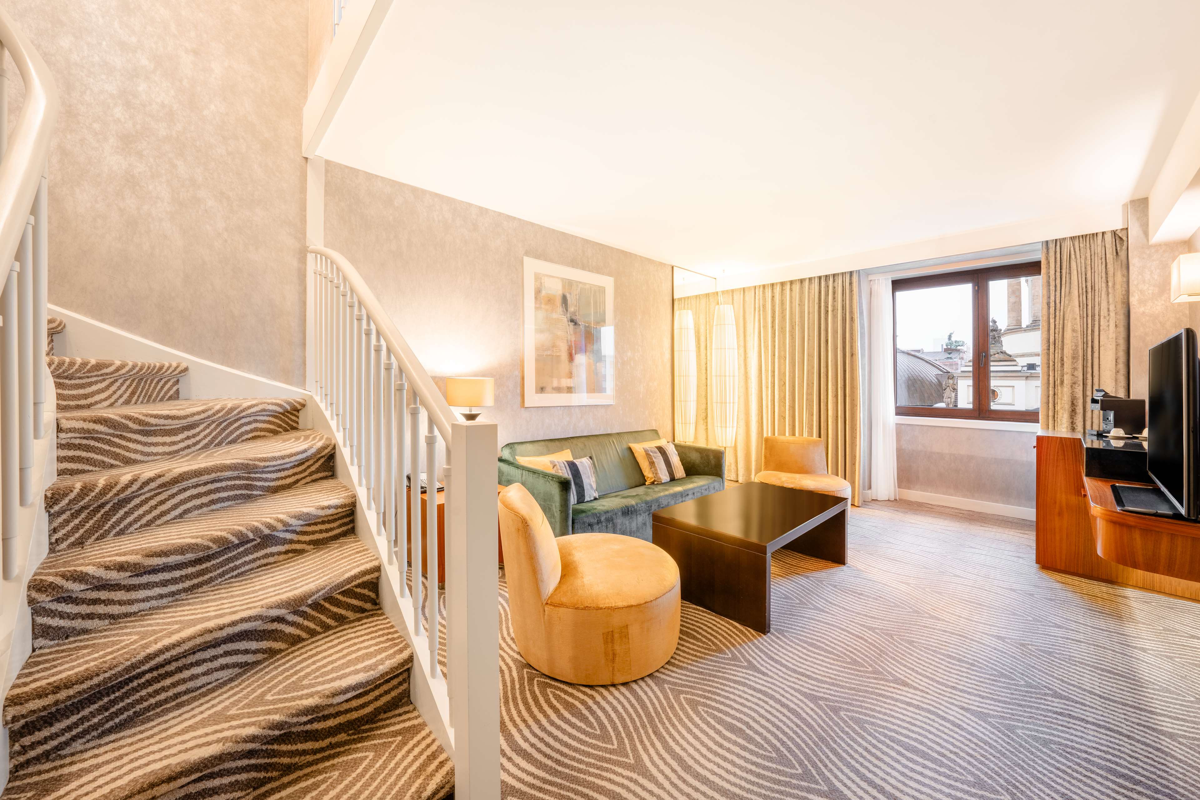 Hilton Berlin Room Type - DUPLEX SUITE DOMEVIEW