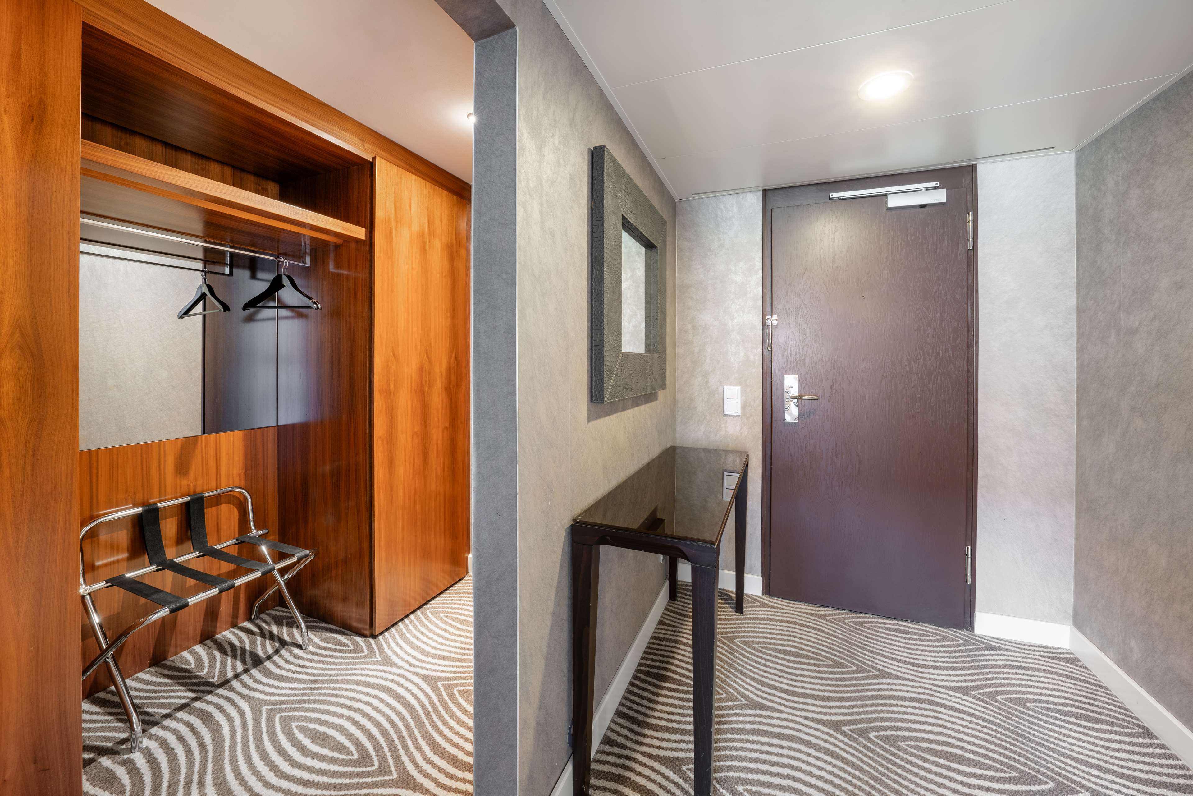 Hilton Berlin Room Type - JUNIOR SUITE