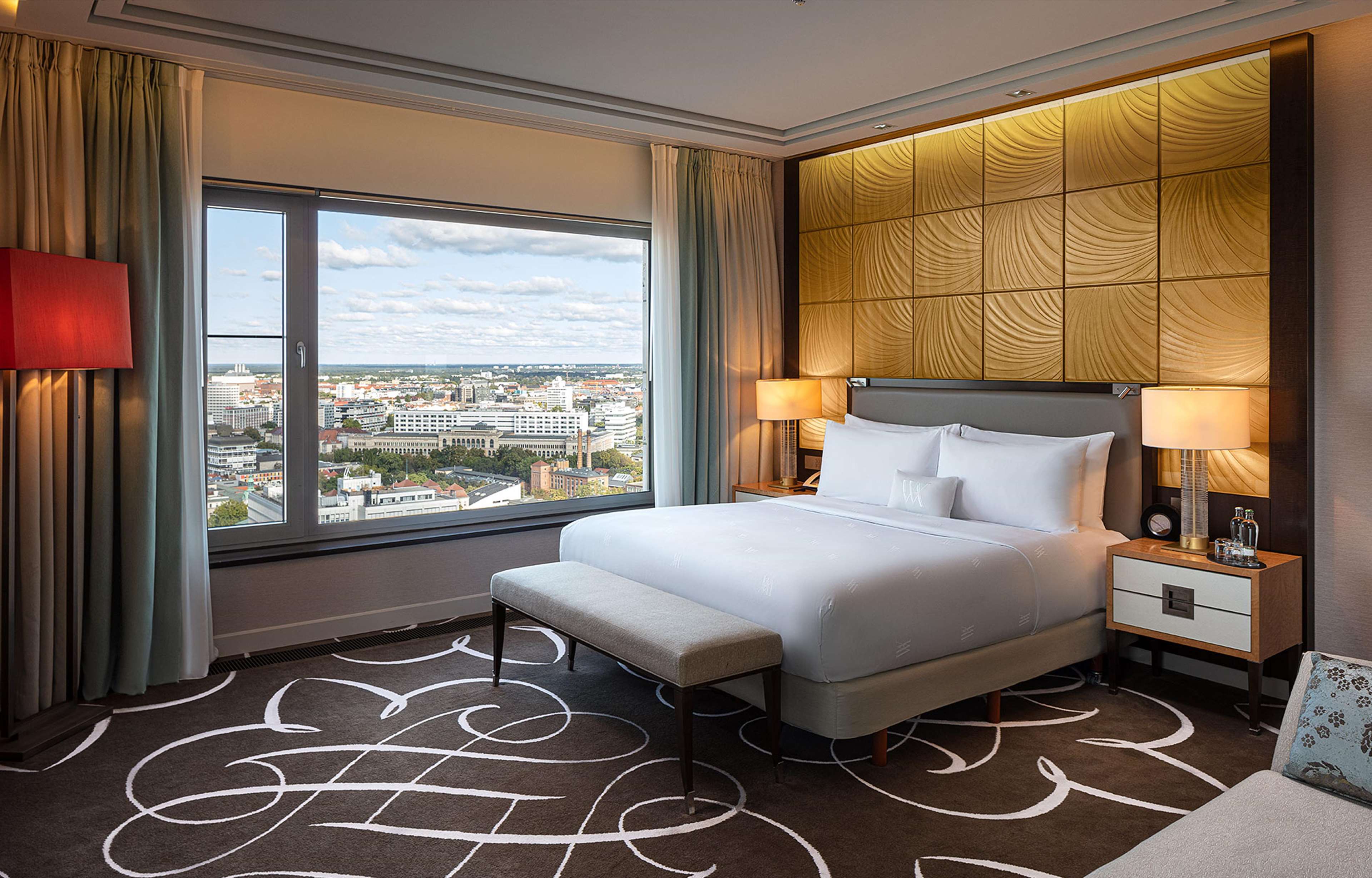 Waldorf Astoria Berlin by Hilton Room Type - KING TOWER SUITE