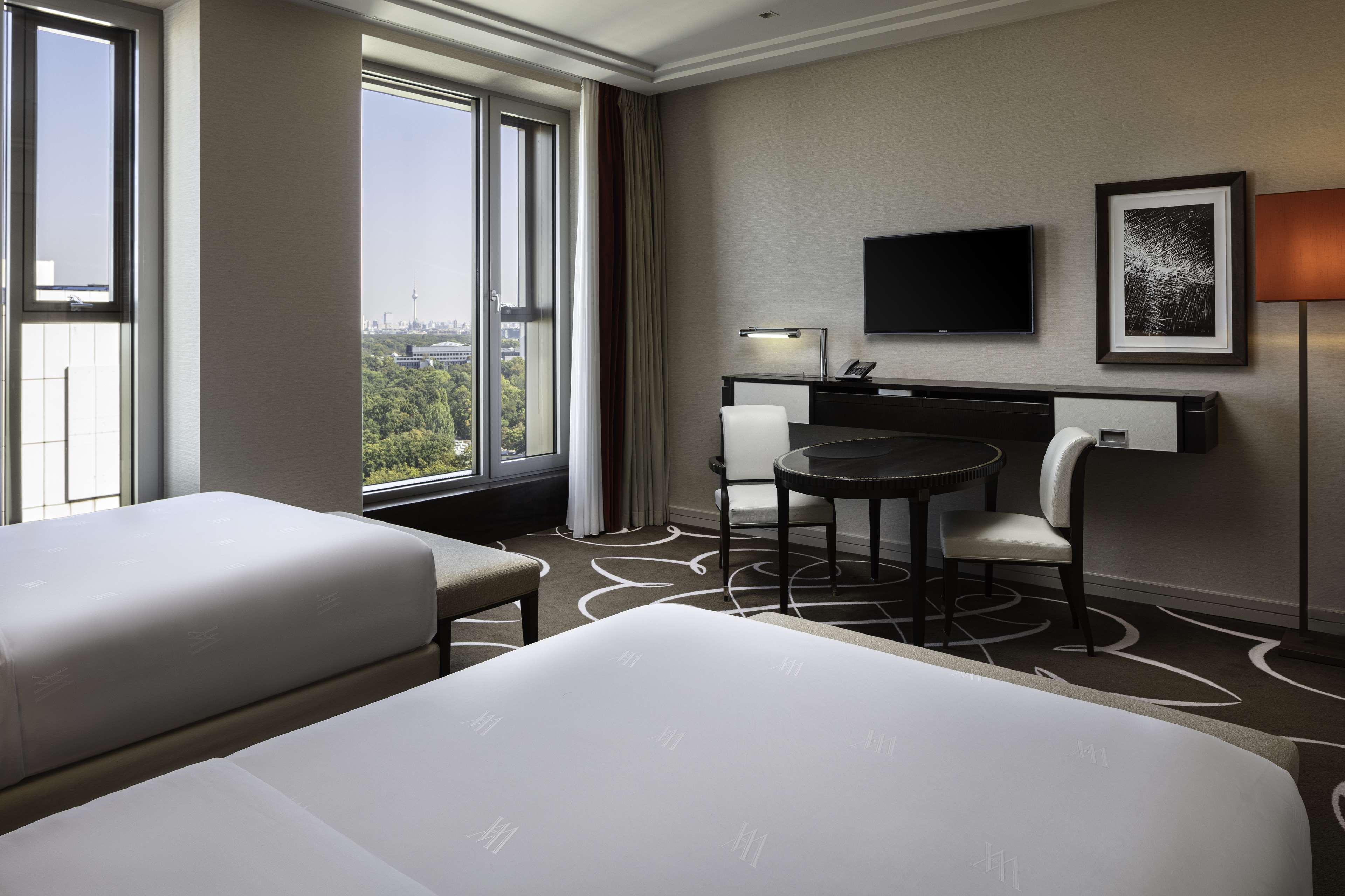 Waldorf Astoria Berlin by Hilton Room Type - TWIN DELUXE WITH CITY VIEW