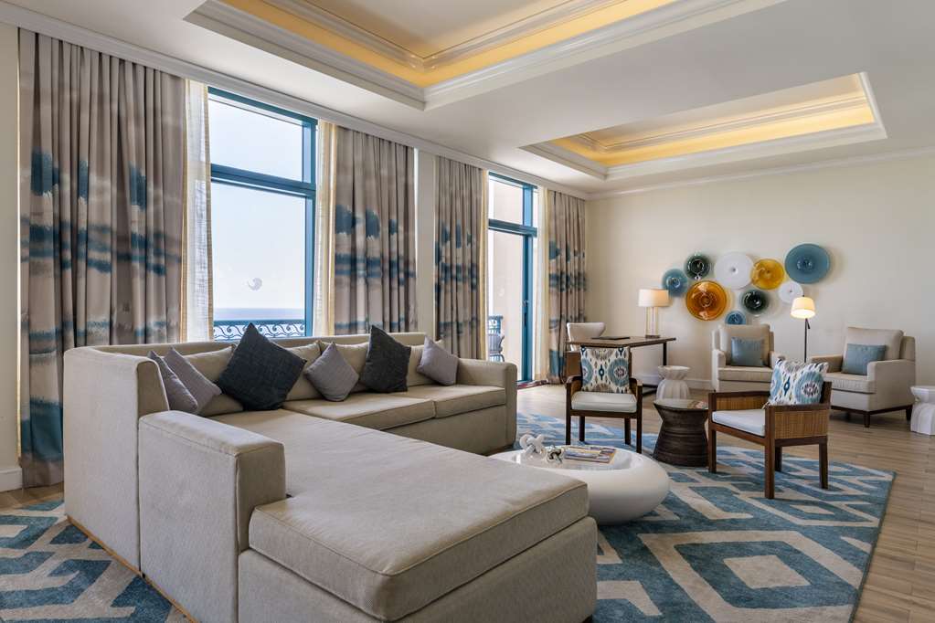 Hilton Barbados Resort Room Type - PREMIUM OCEAN VW PM SUITE