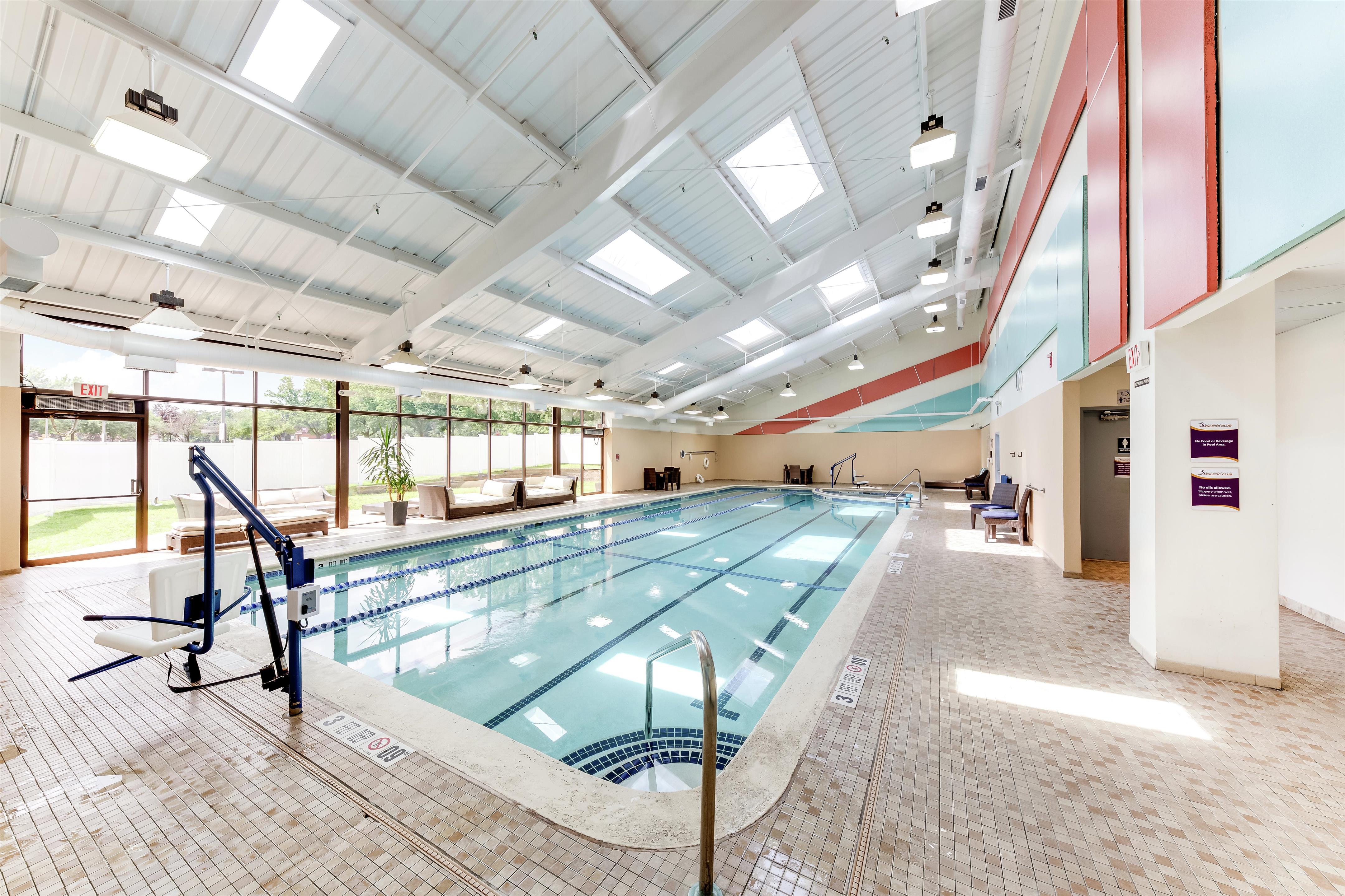 Pool | DoubleTree by Hilton Hotel Binghamton