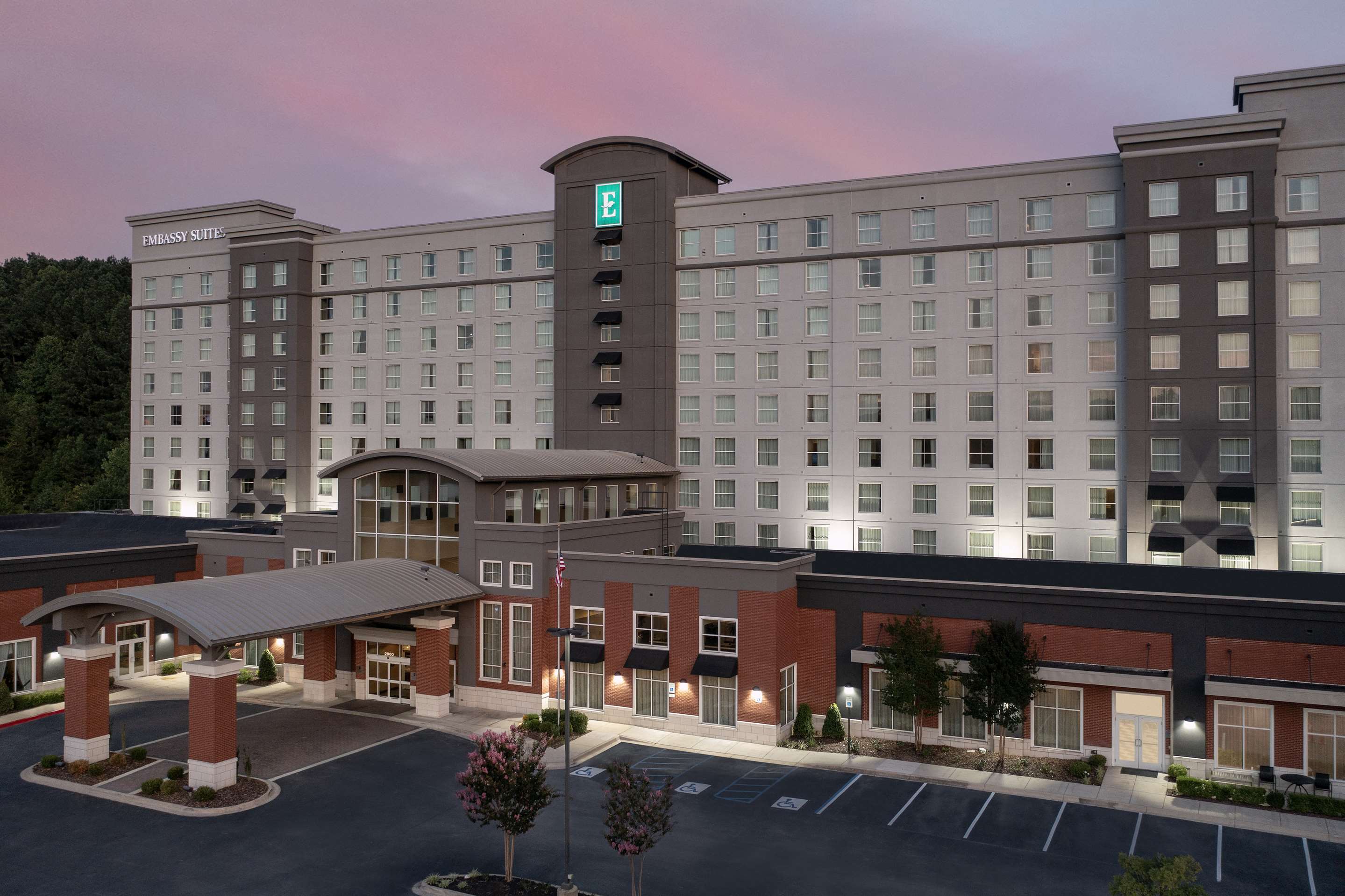 Exterior | Embassy Suites Birmingham/Hoover