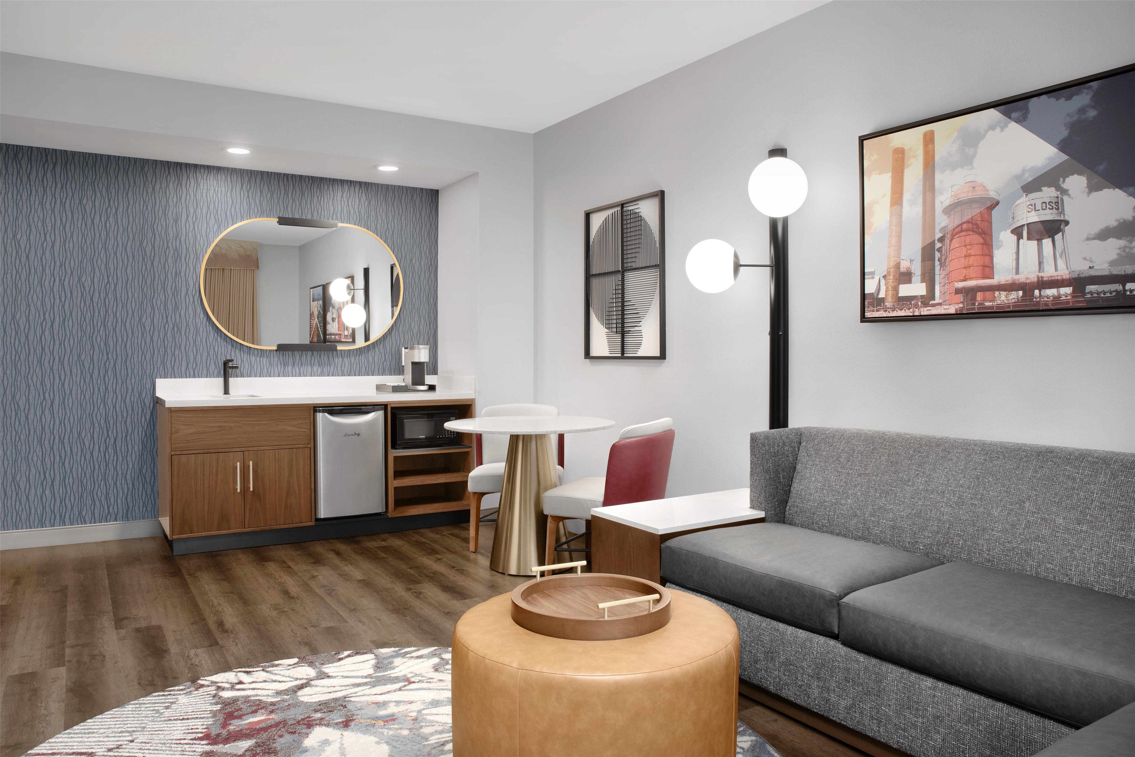 Guest room