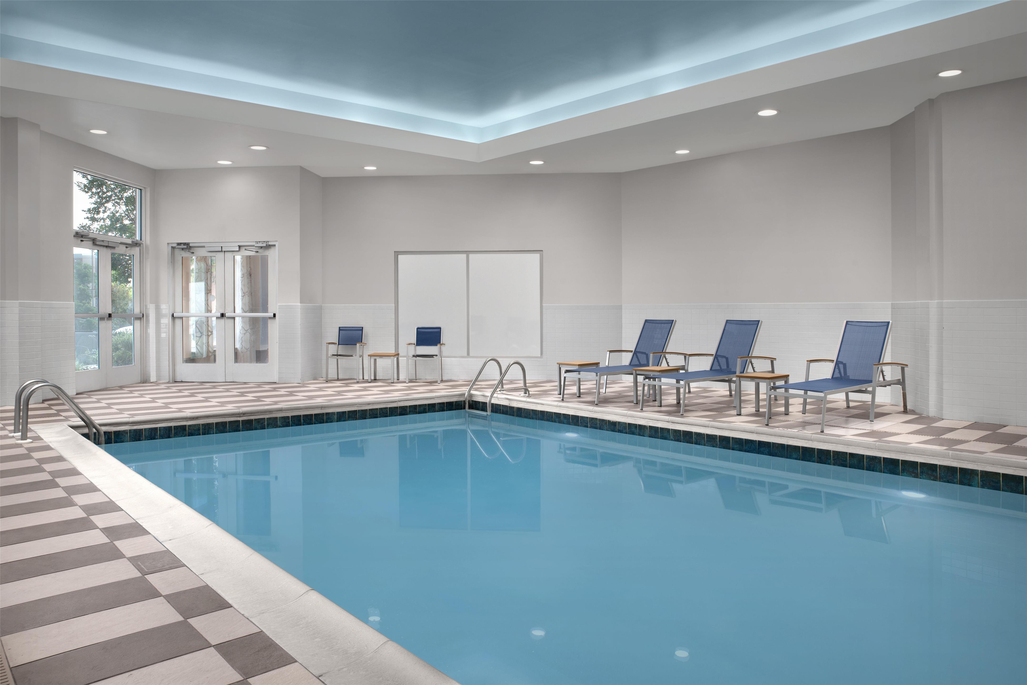 Pool | Embassy Suites Birmingham/Hoover