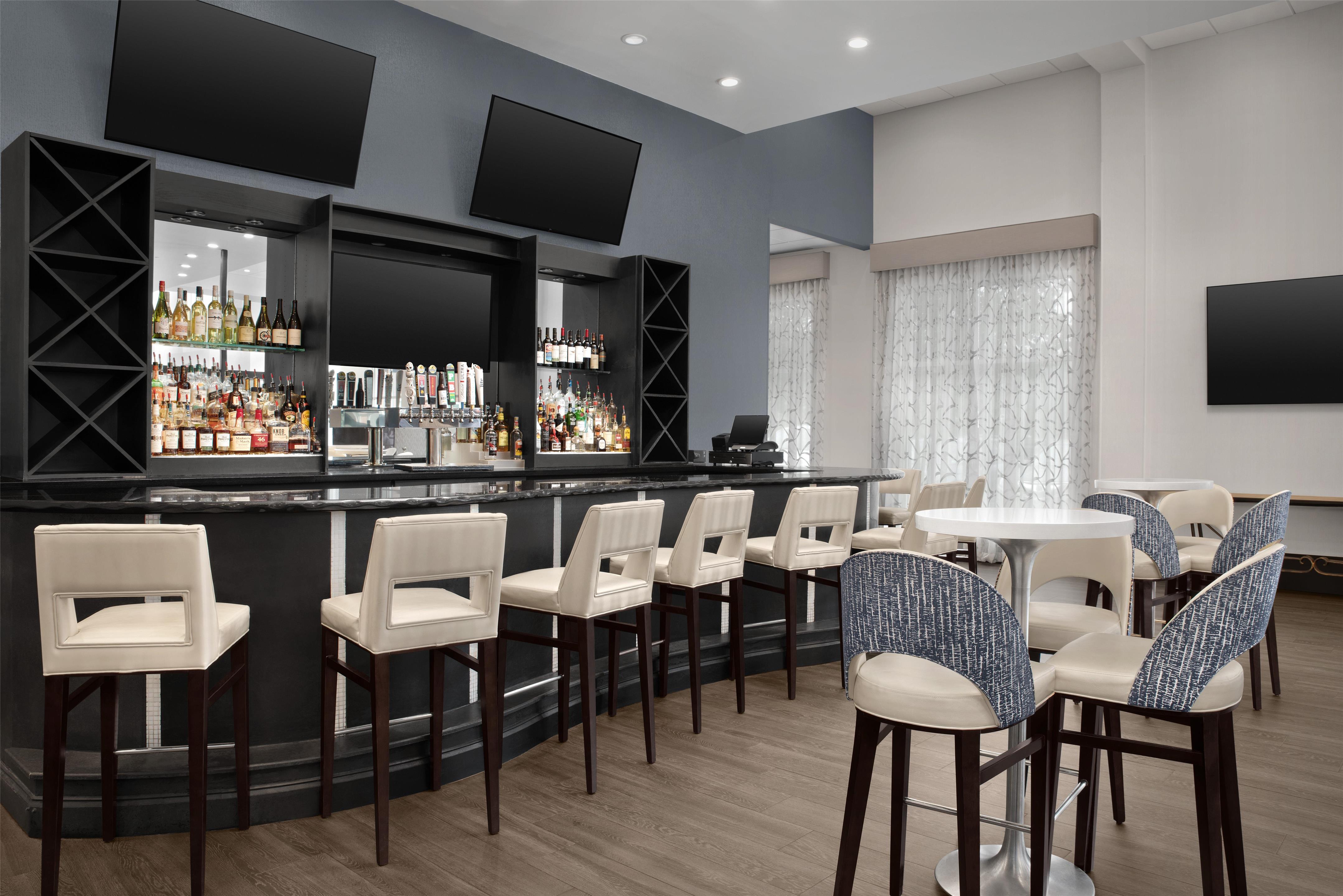 BarLounge | Embassy Suites Birmingham/Hoover