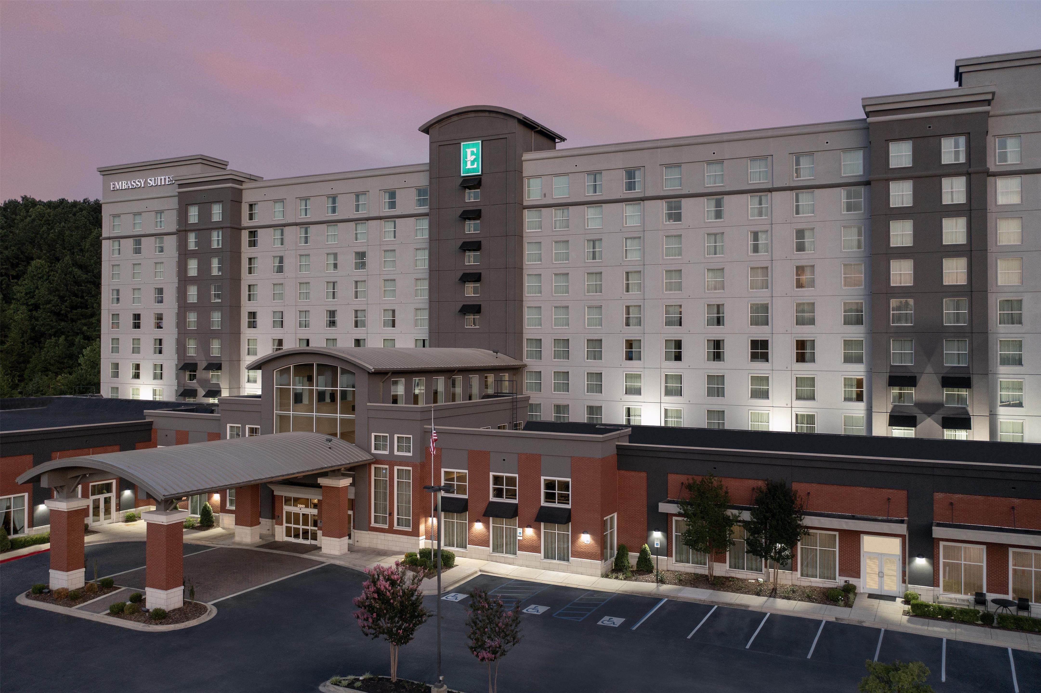 Exterior | Embassy Suites Birmingham/Hoover