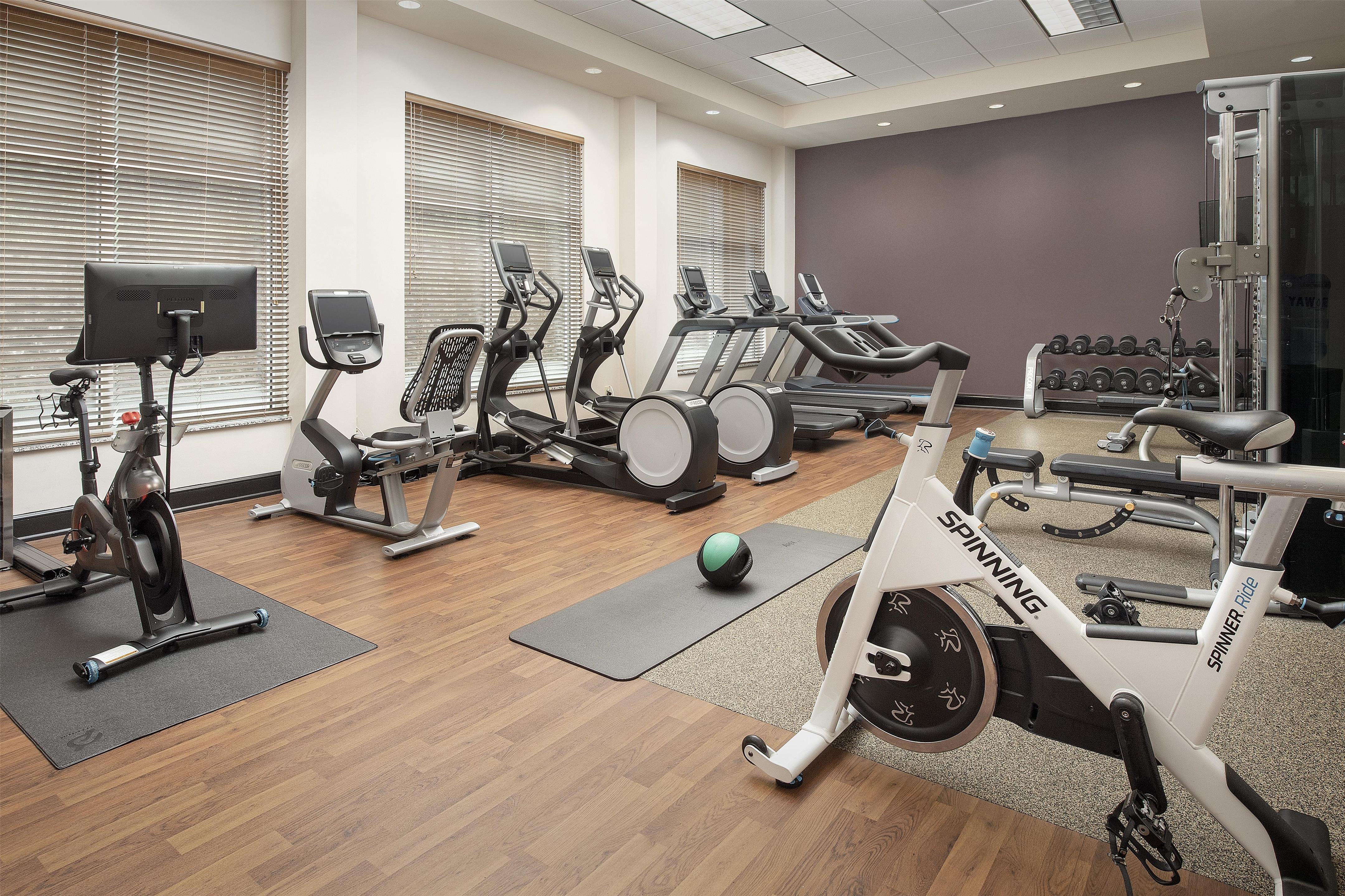 Health club fitness center gym | Embassy Suites Birmingham/Hoover