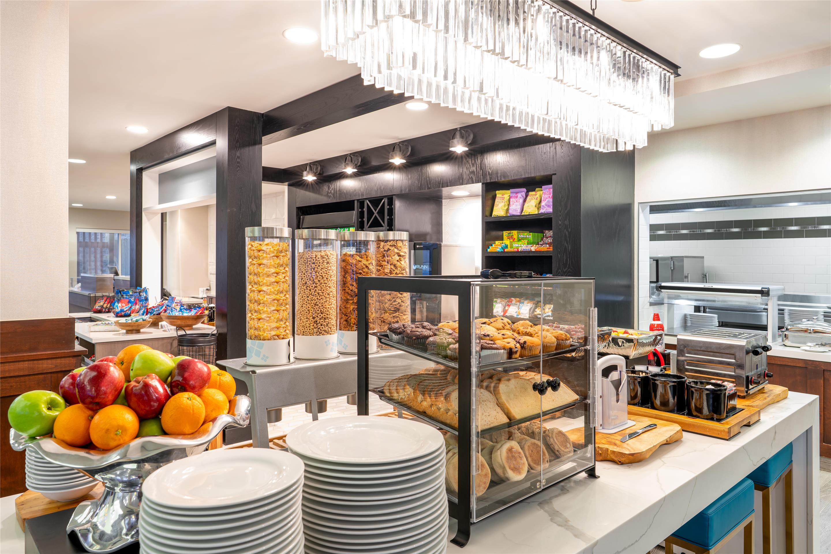 Breakfast Area | Hilton Garden Inn Billings