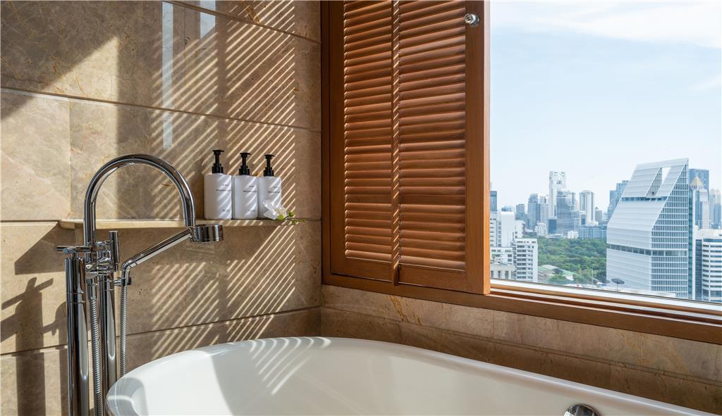 Conrad Bangkok-guestroom-Guest Room,Bathroom,On-Site.jpg