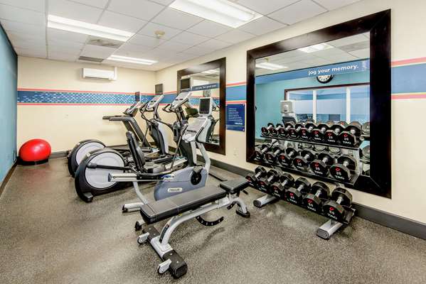 Fitness/ Exercise Room - Hampton Inn & Suites Bethlehem