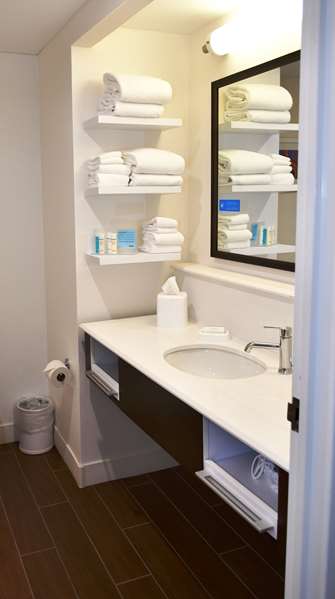  - Hampton Inn & Suites Bethlehem