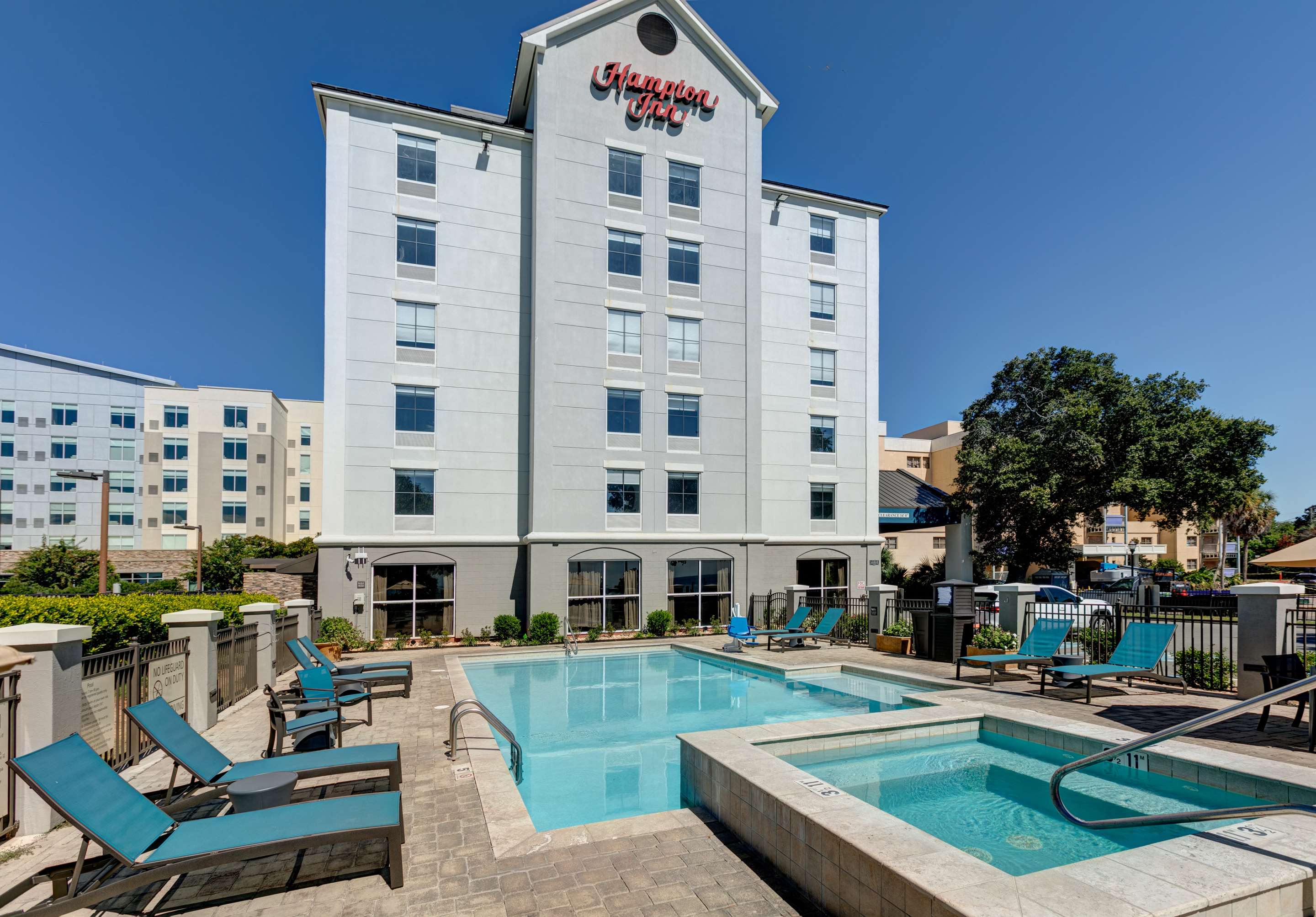 Pool | Hampton Inn Biloxi