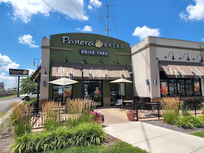 Restaurant | DoubleTree by Hilton Hotel Bloomington
