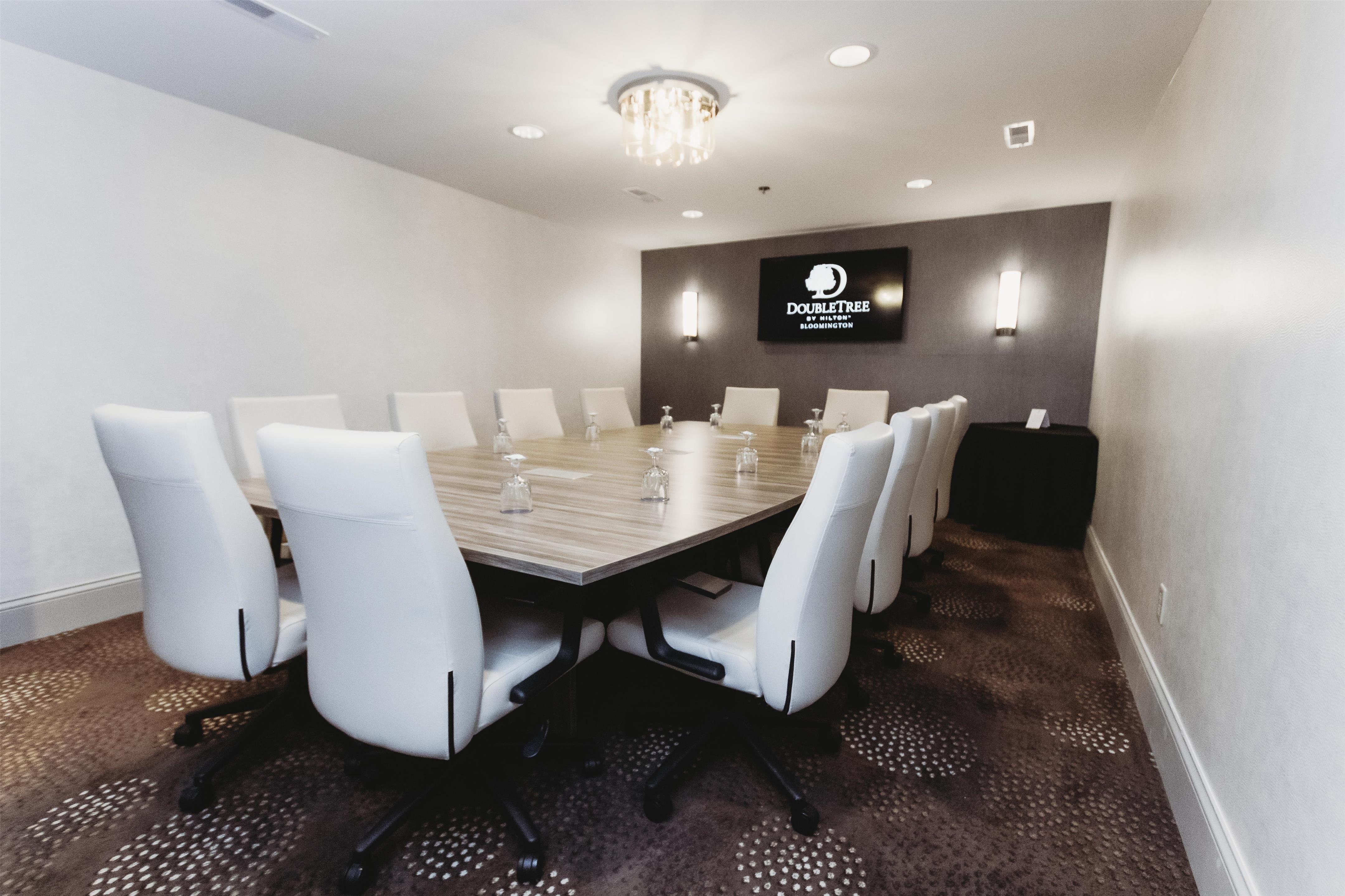 Meeting Room | DoubleTree by Hilton Hotel Bloomington