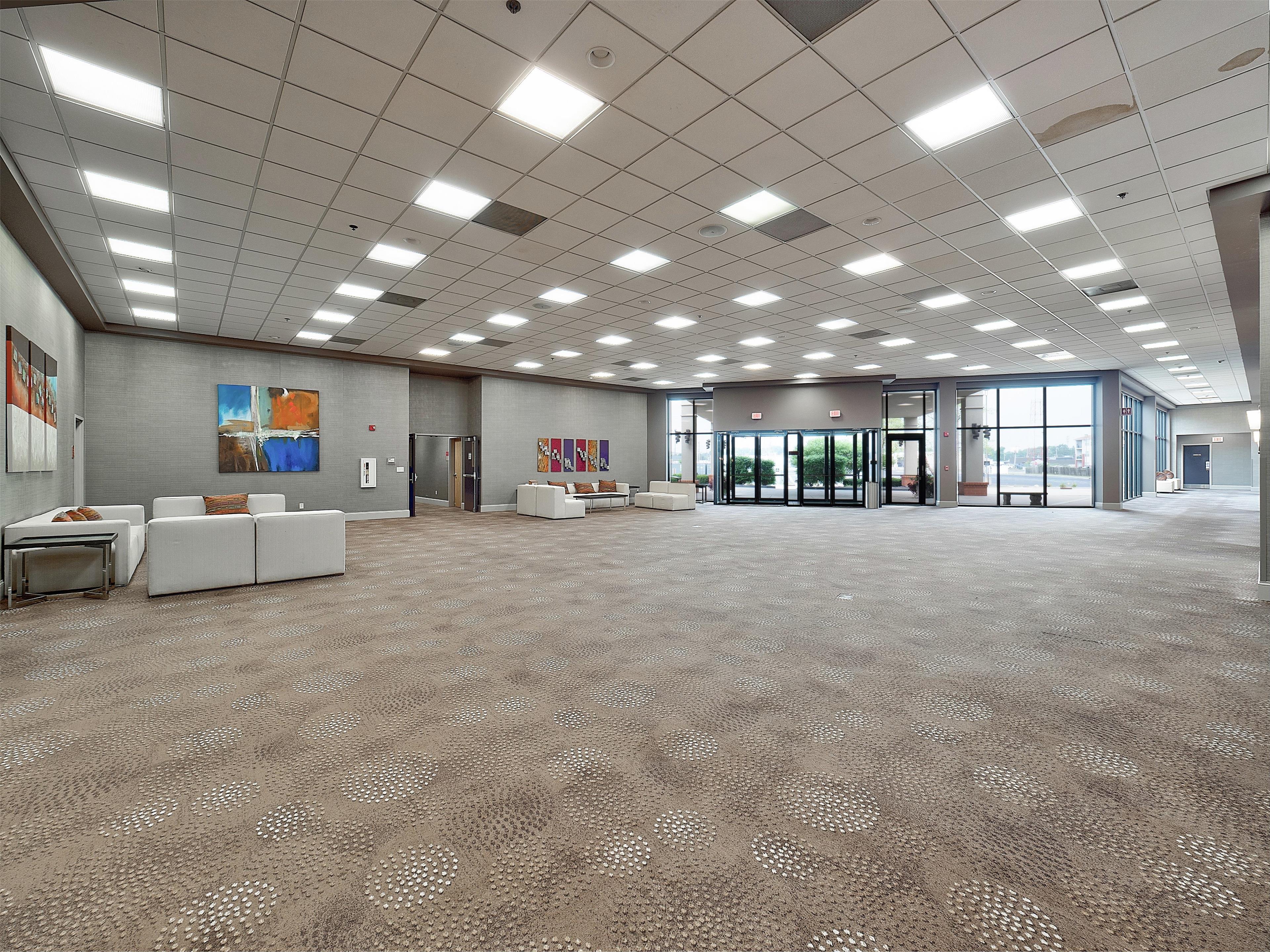 Meeting Room | DoubleTree by Hilton Hotel Bloomington