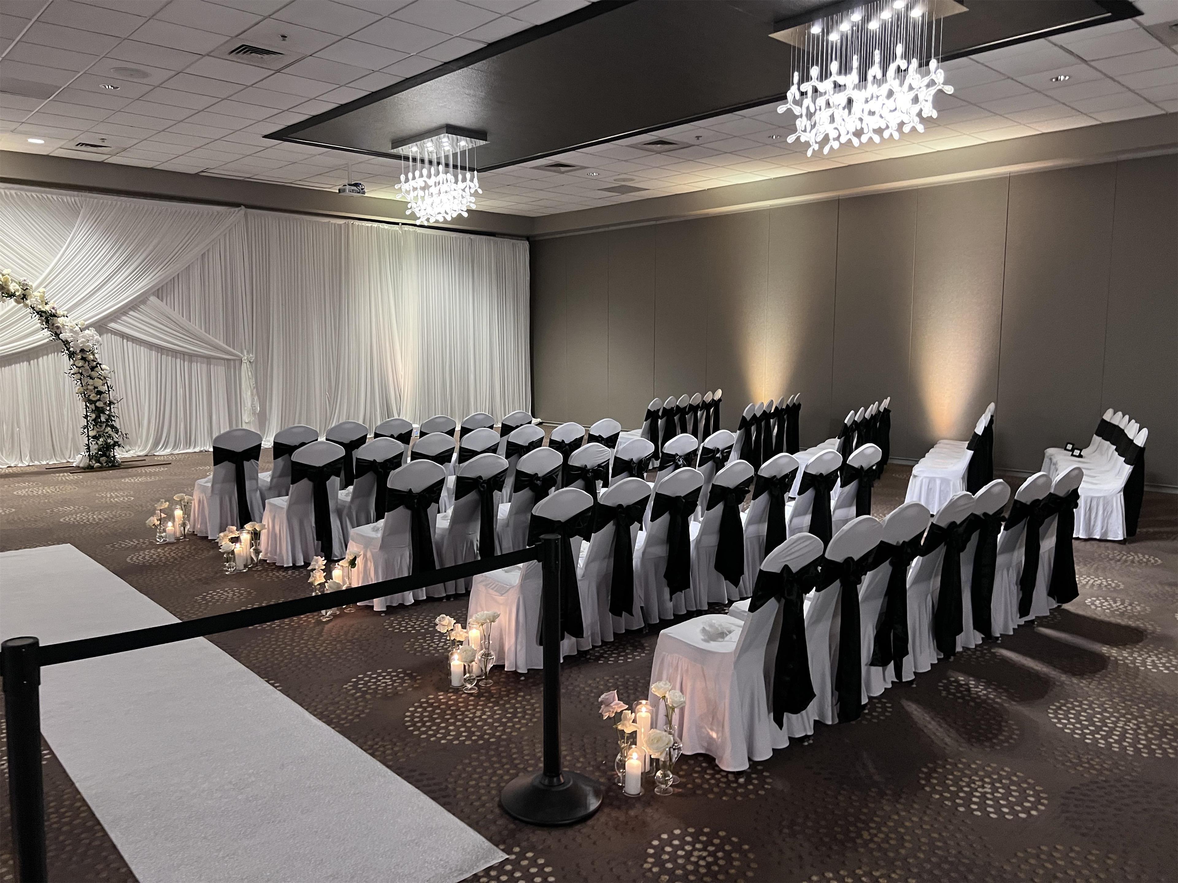 Meeting Room | DoubleTree by Hilton Hotel Bloomington