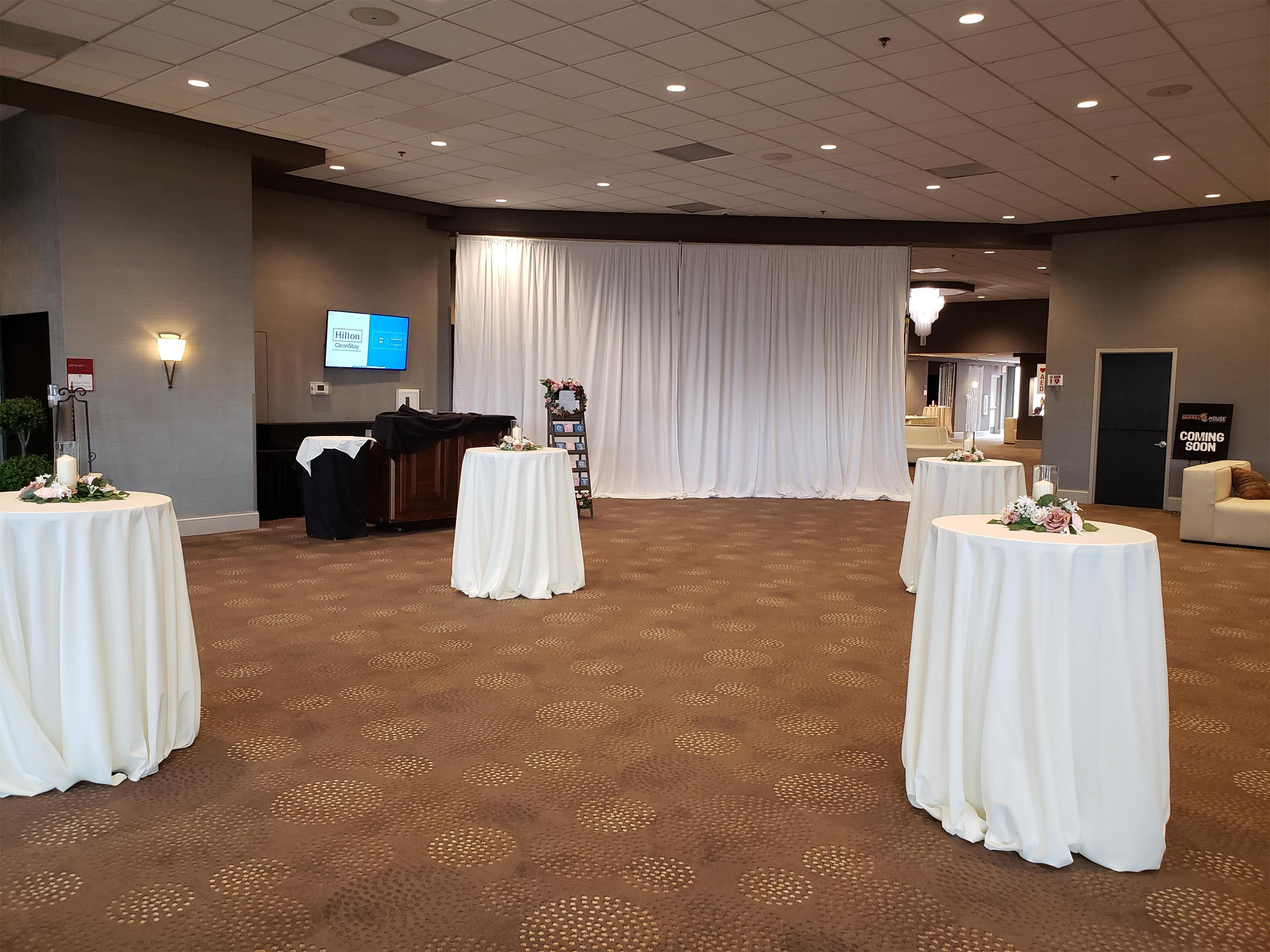 Meeting Room | DoubleTree by Hilton Hotel Bloomington
