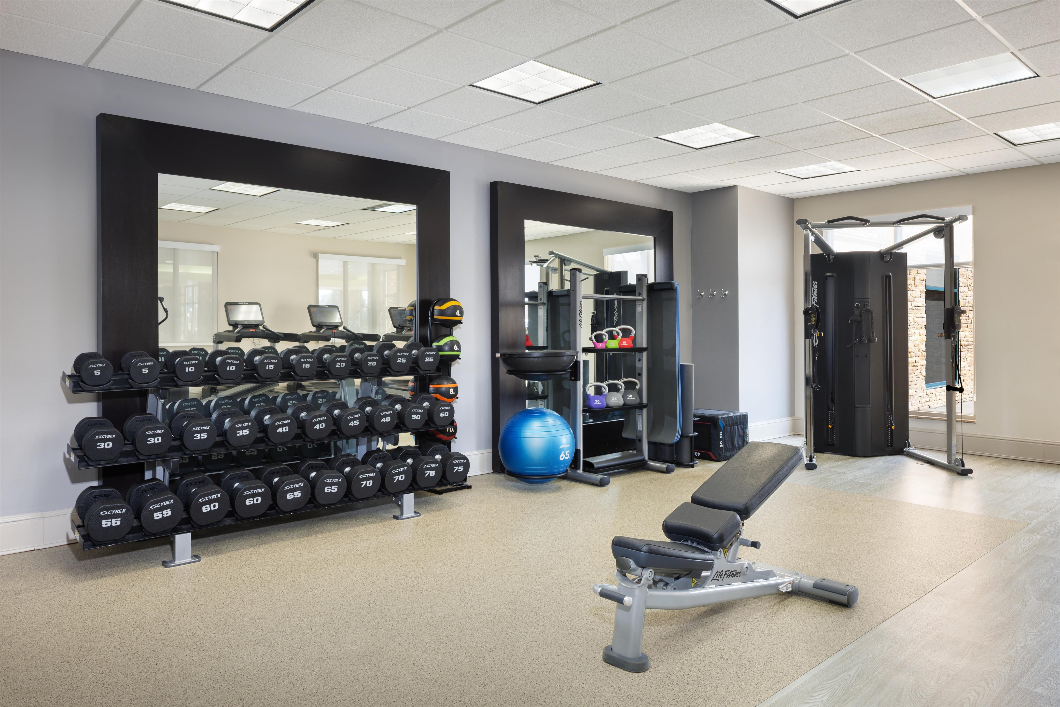Health club fitness center gym | Hilton Garden Inn Bowling Green