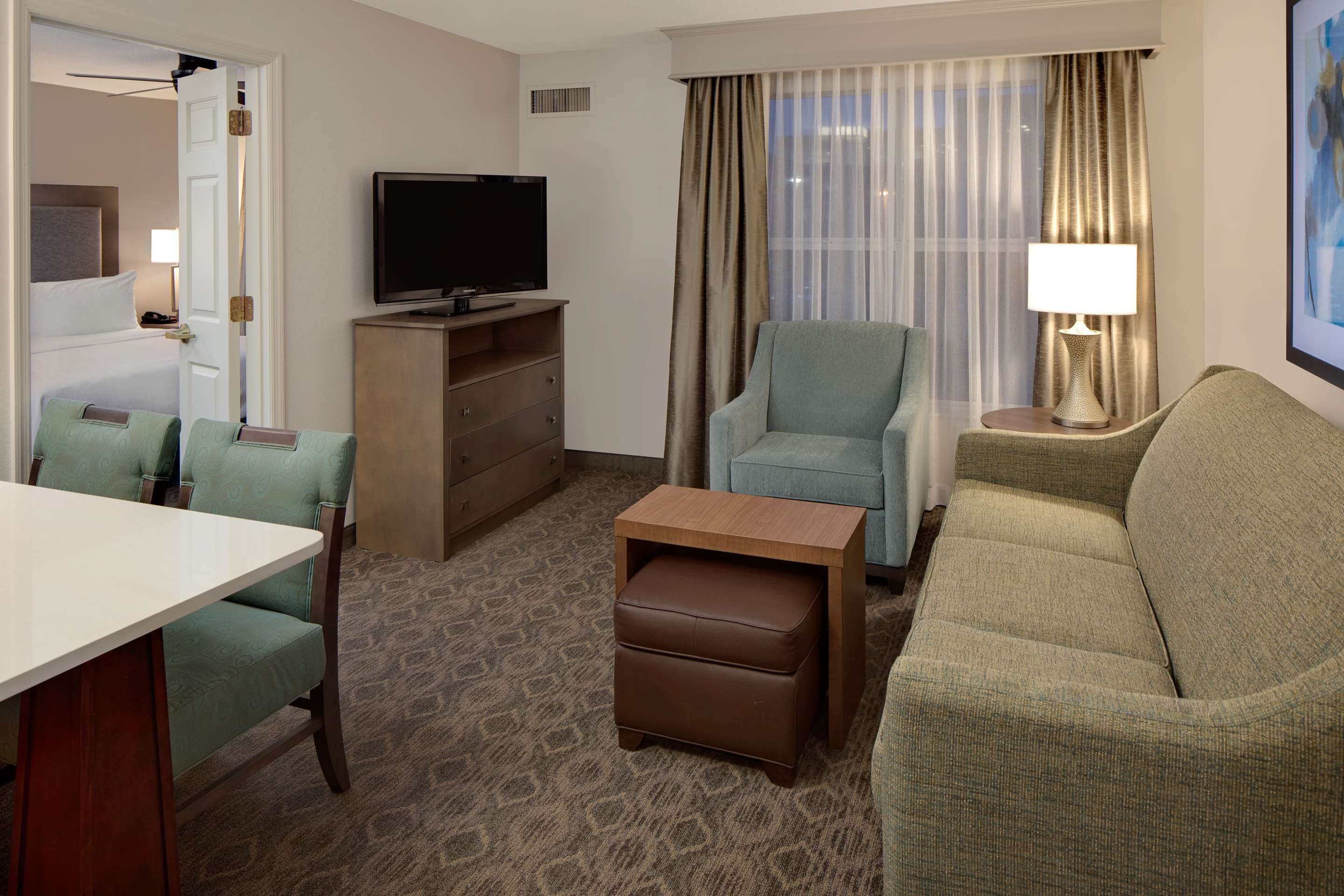 Guest room