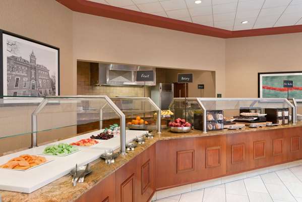 Amenities - Embassy Suites Franklin - I-65, Exit 68