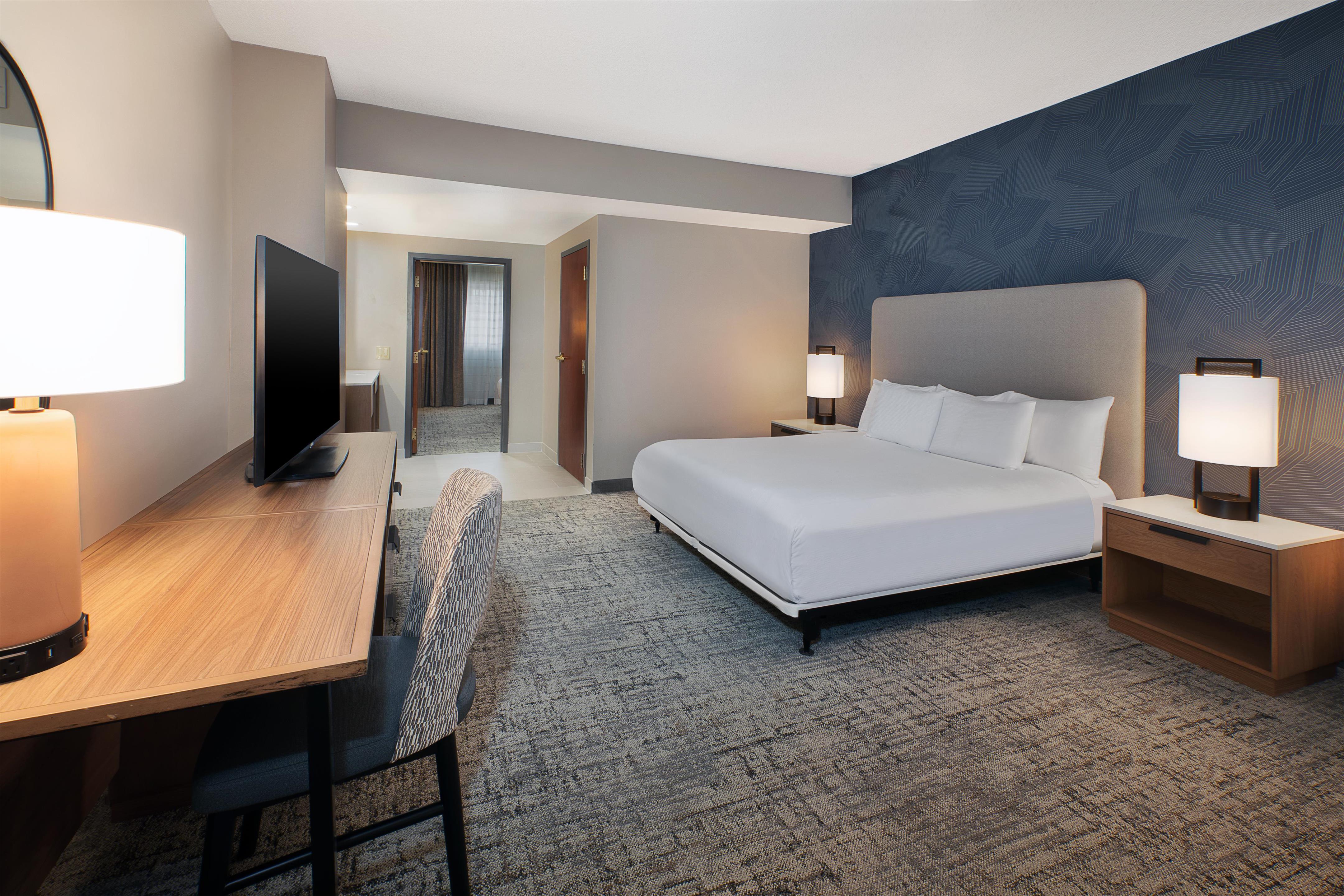 Guest room
