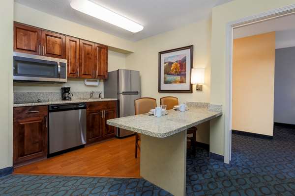  - Homewood Suites by Hilton Airport Nashville - I-40, Exit 216