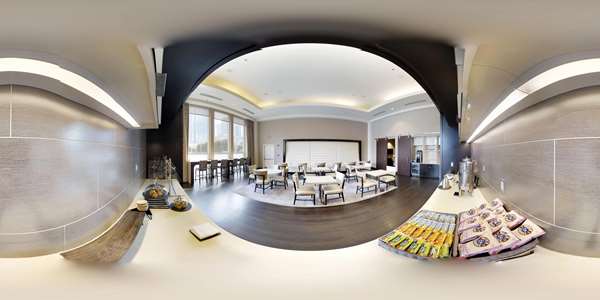 Amenities - Hilton Hotel Downtown Nashville - I-40 & I-65, Exit 209