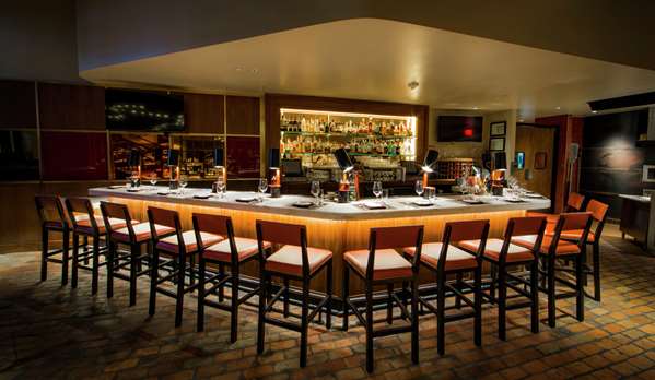 Restaurant - Hilton Hotel Downtown Nashville - I-40 & I-65, Exit 209