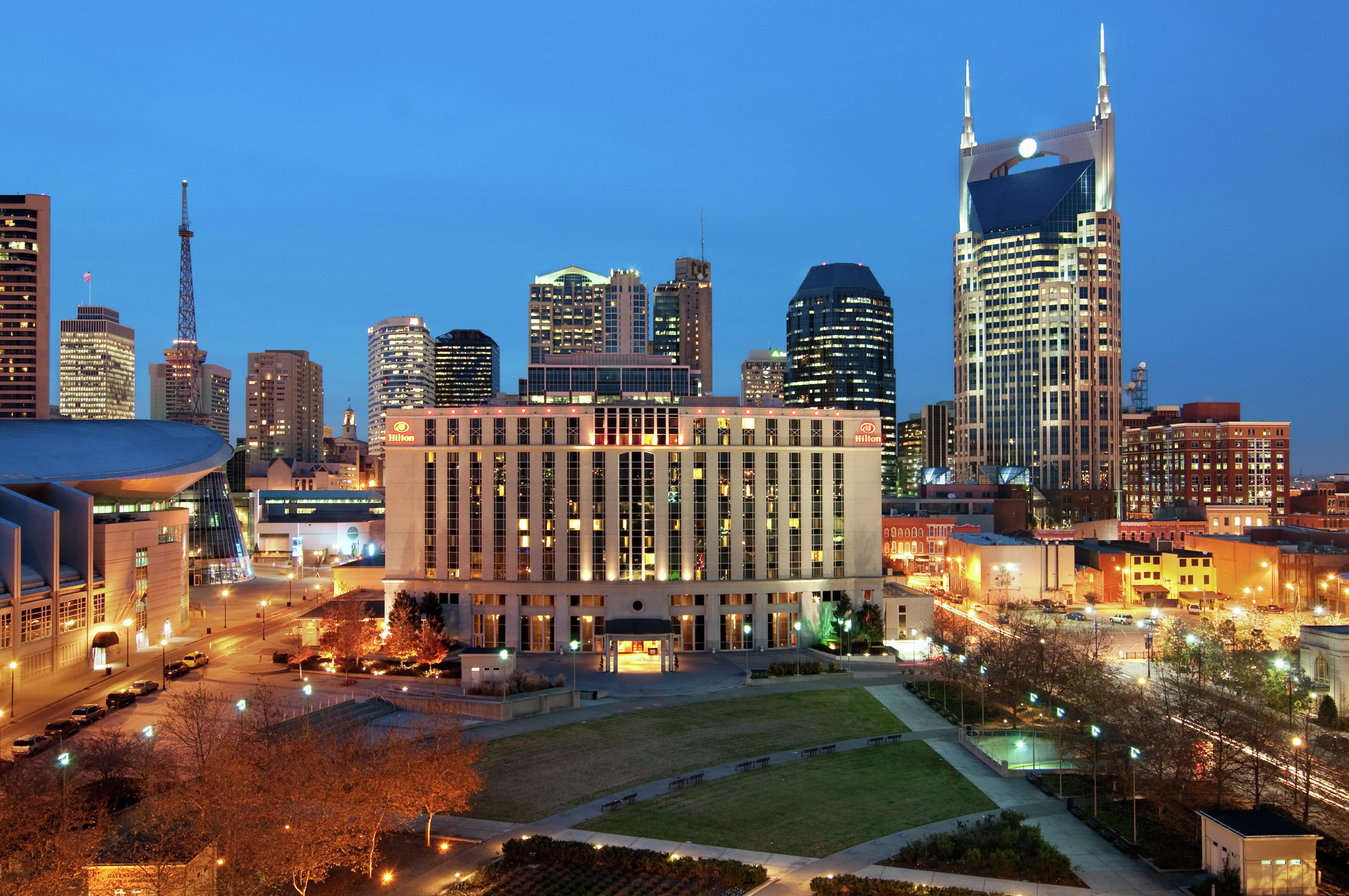 Exterior | Hilton Nashville Downtown