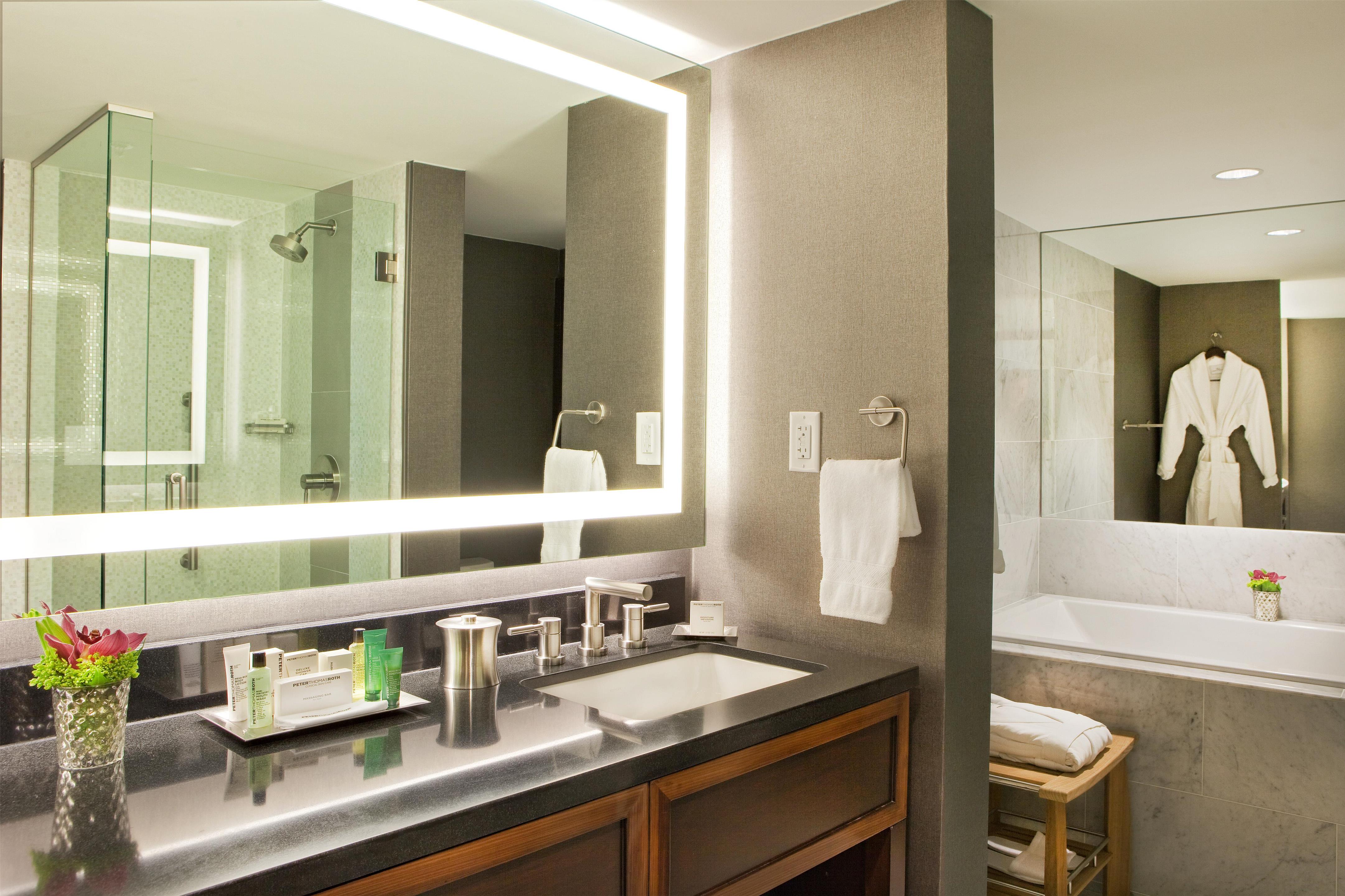 Guest room bath