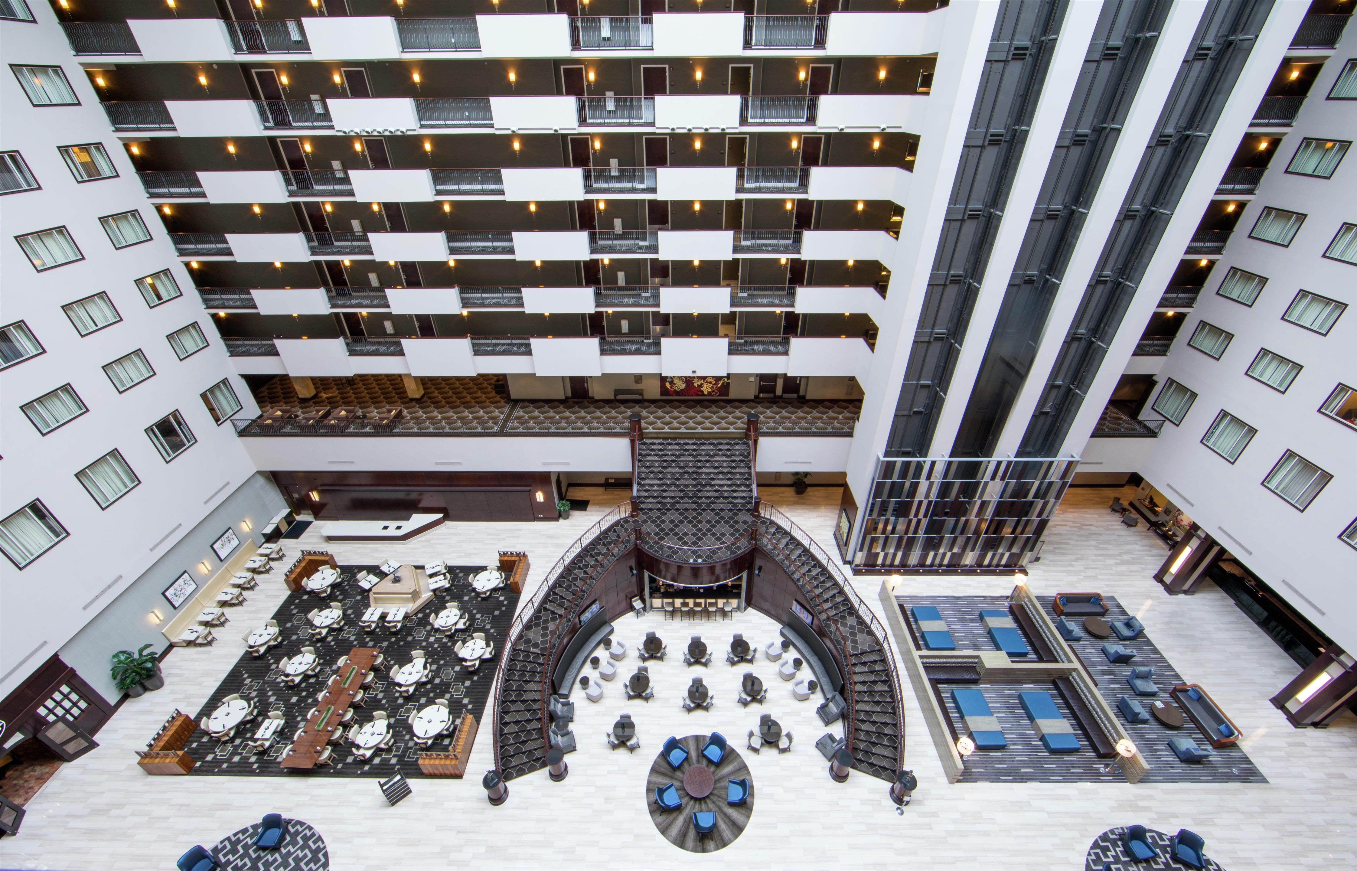 Lobby | Hilton Nashville Downtown