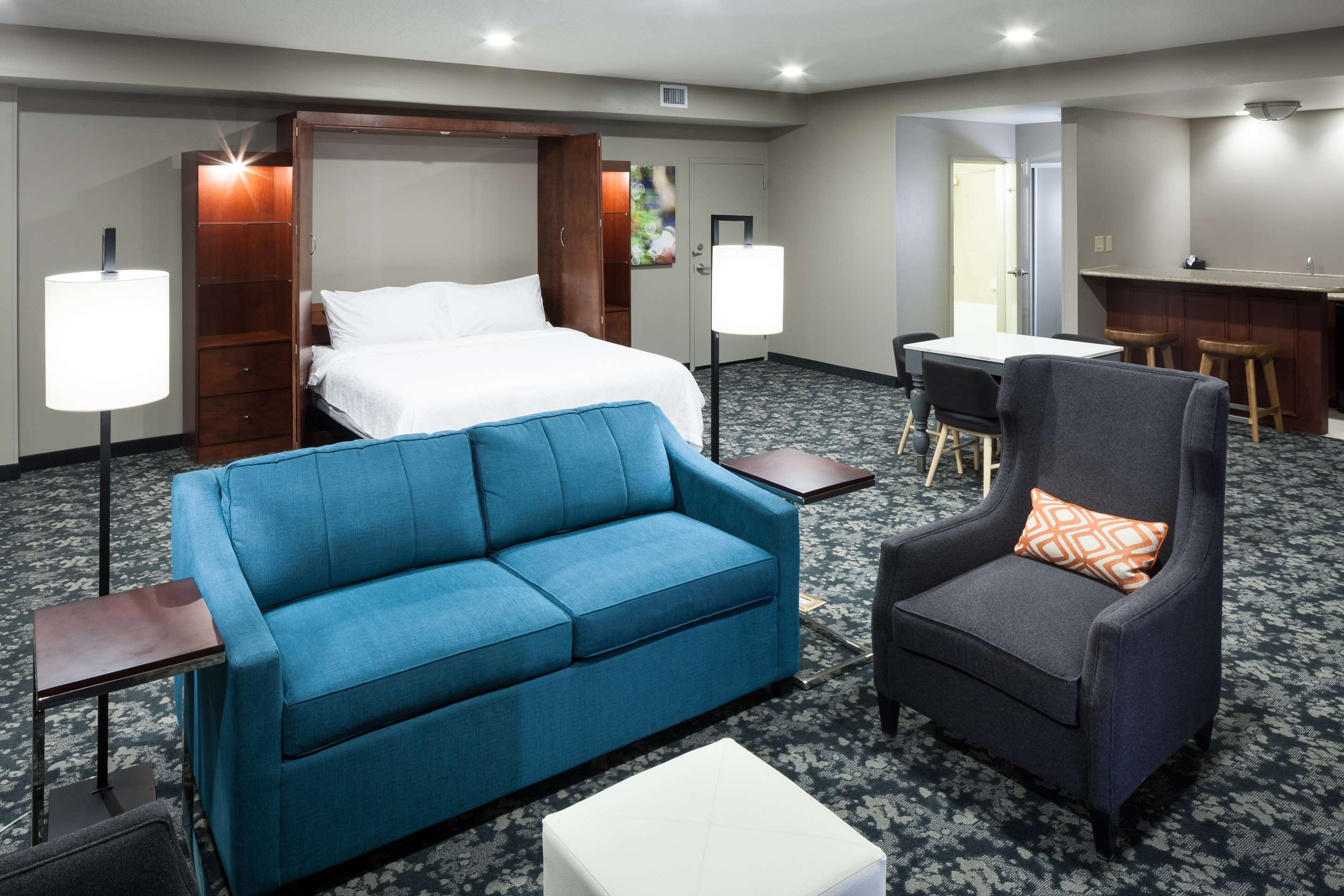 Guest room
