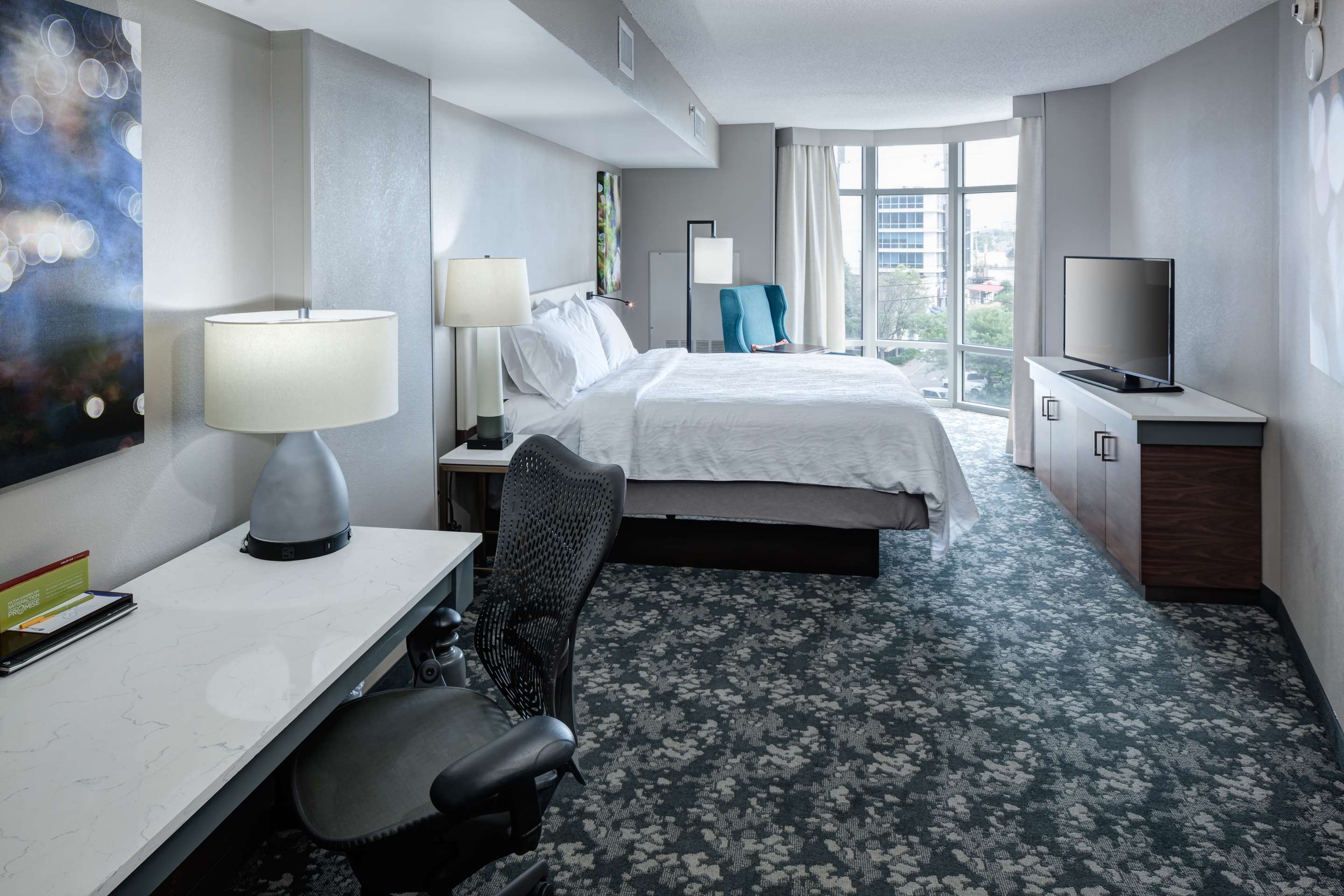 Guest room
