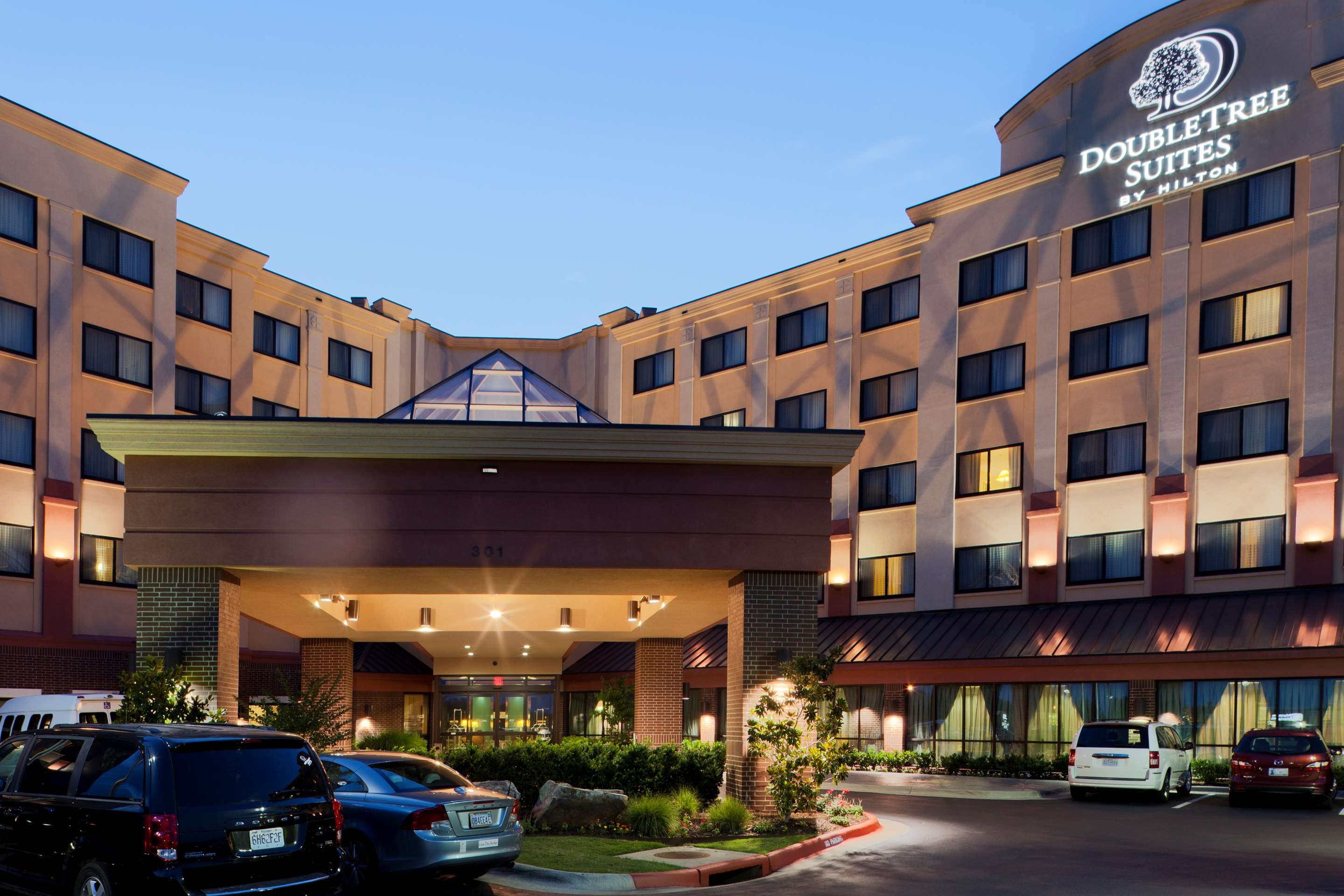 Exterior | DoubleTree Suites by Hilton Bentonville