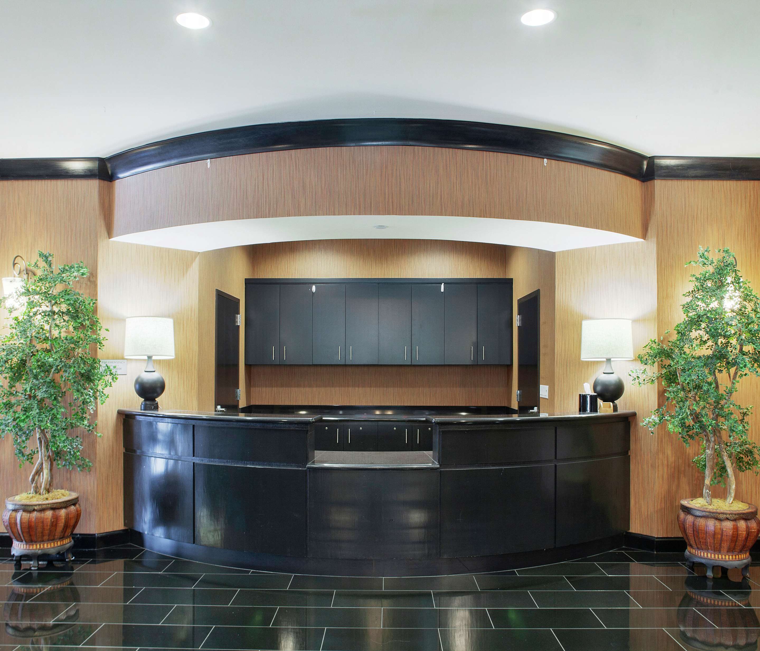 Reception | DoubleTree Suites by Hilton Bentonville