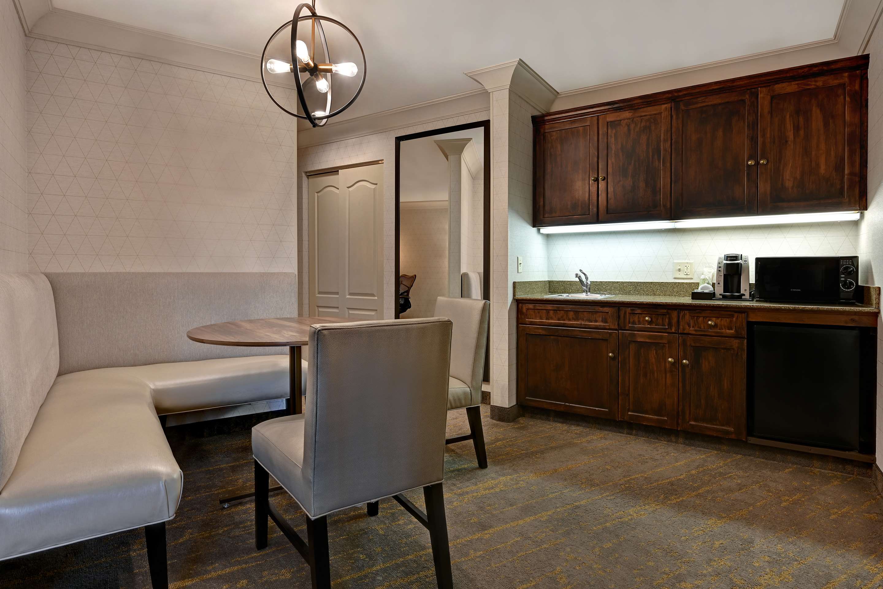 Guest room