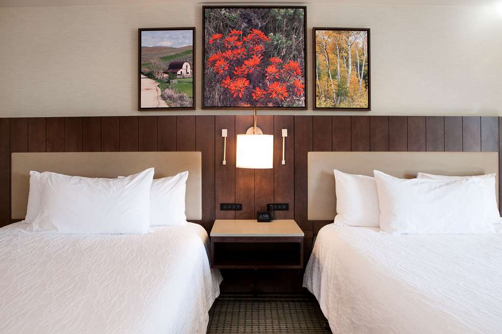 Hilton Garden Inn Boise/Eagle Room Type - 2QN MOB HEA ACC STE RI-SHW