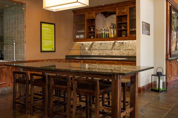 Restaurant - Hilton Garden Inn Eagle