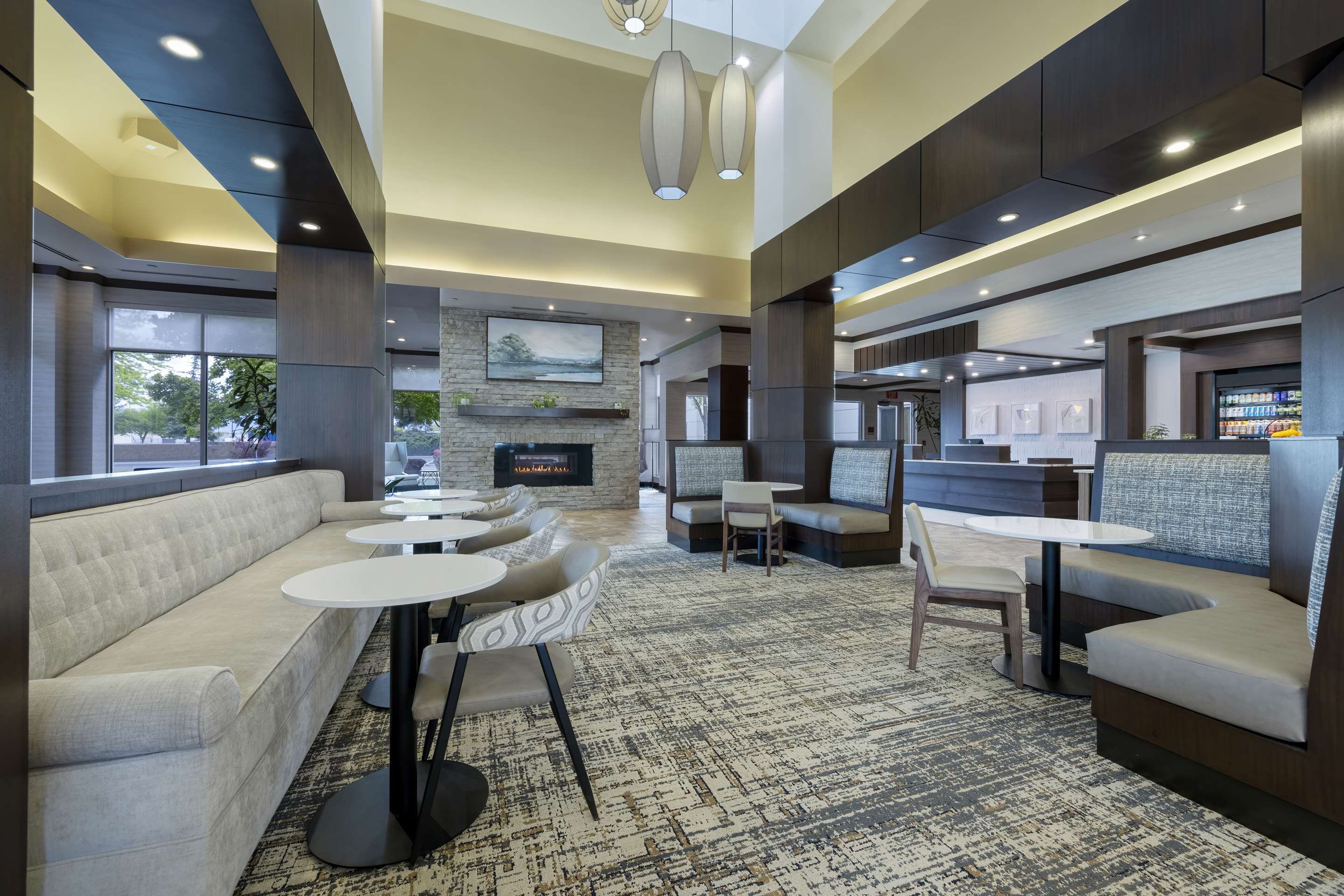 Lobby | Hilton Garden Inn Boise Spectrum