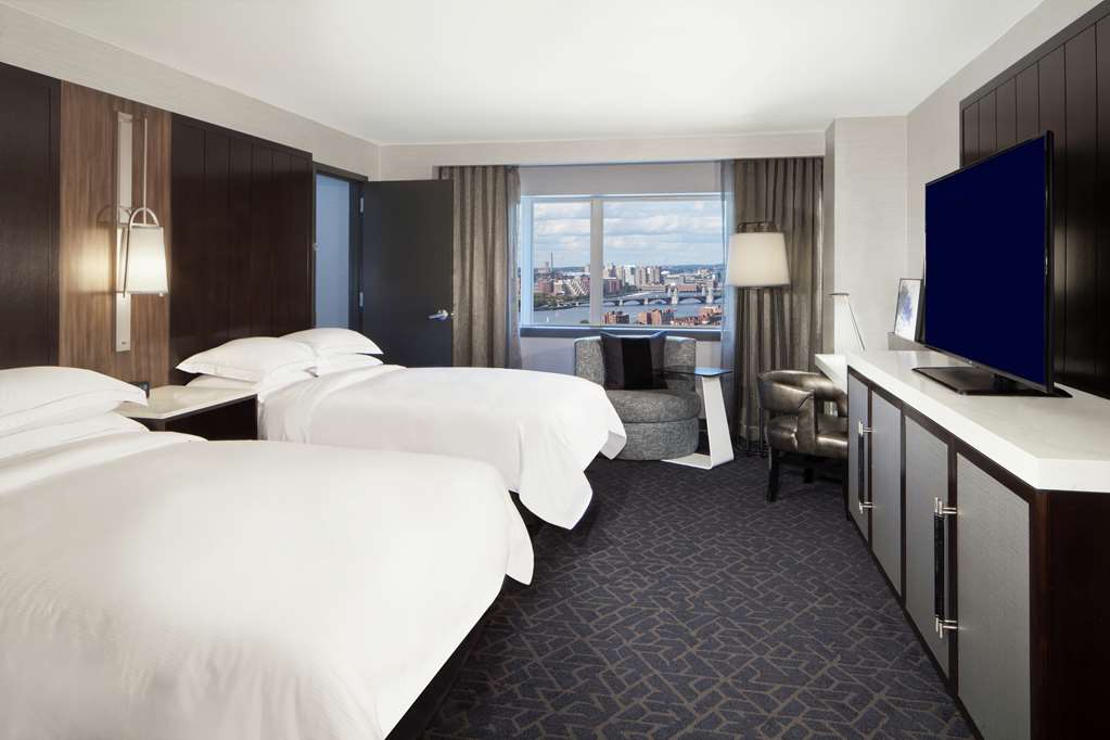 Hilton Boston Back Bay Room Type - 1BEDROOM SUITE WITH PARLOR