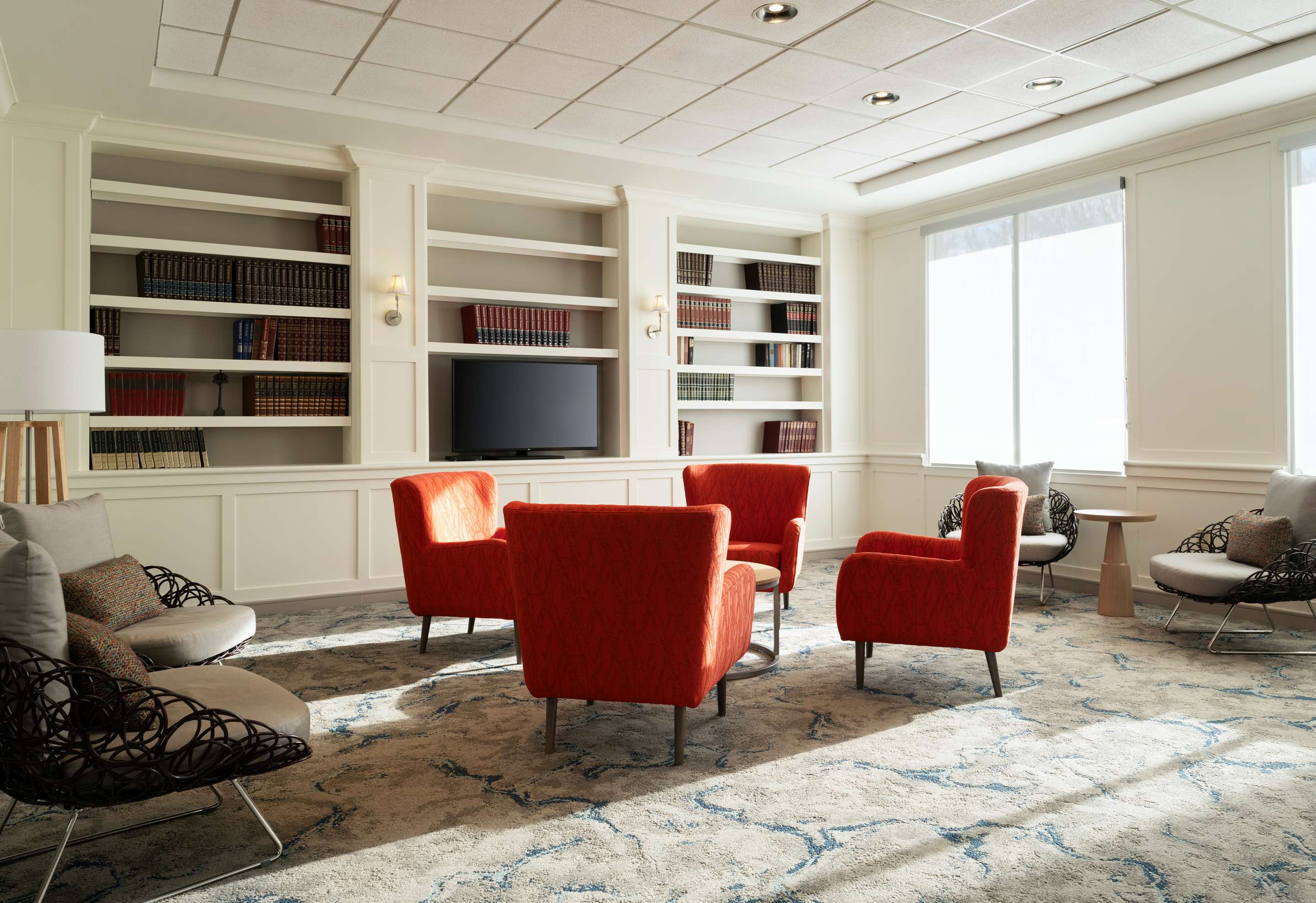 Lobby | Hilton Garden Inn Boston-Burlington